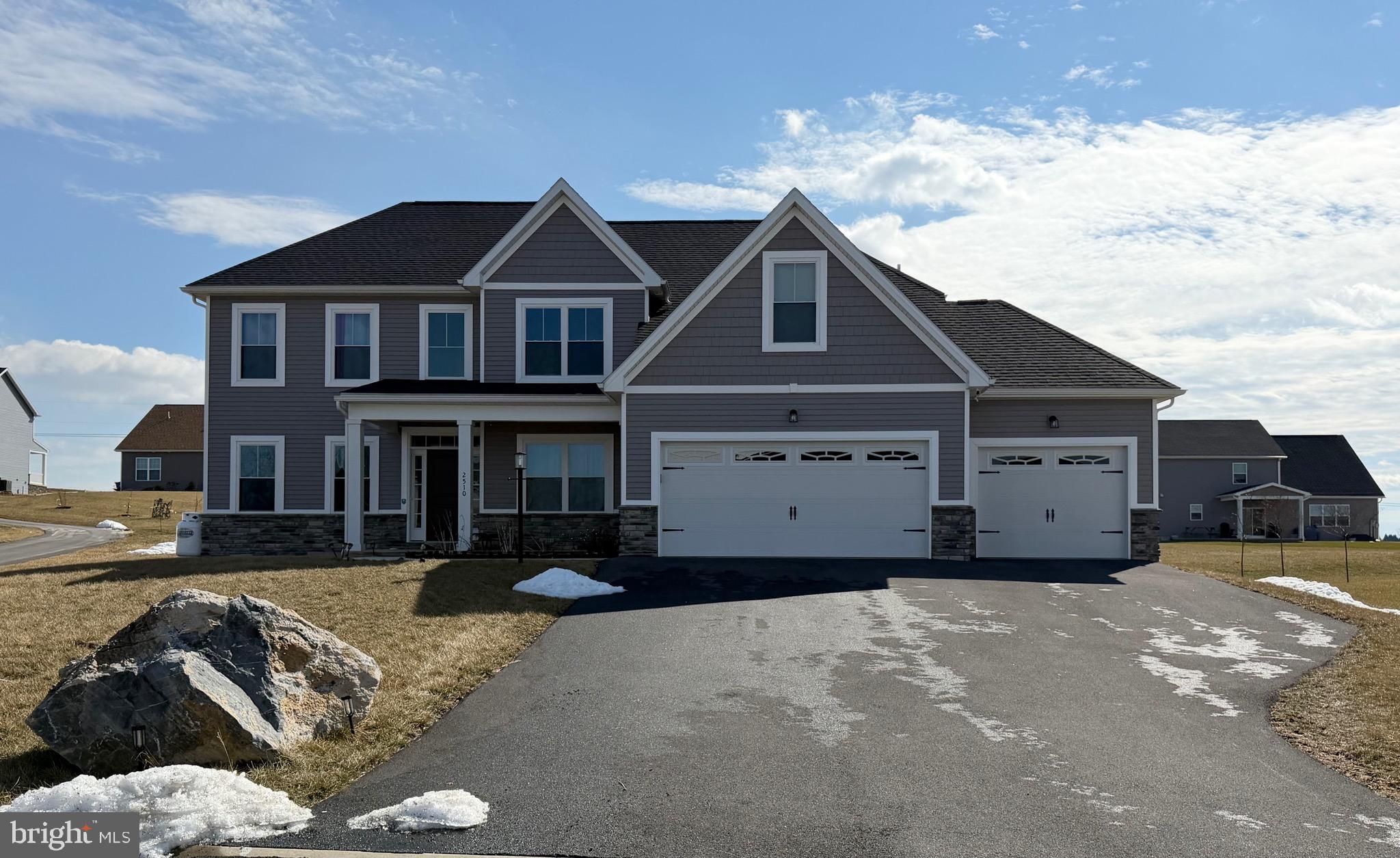 GRAND POINT CROSSING - Residential