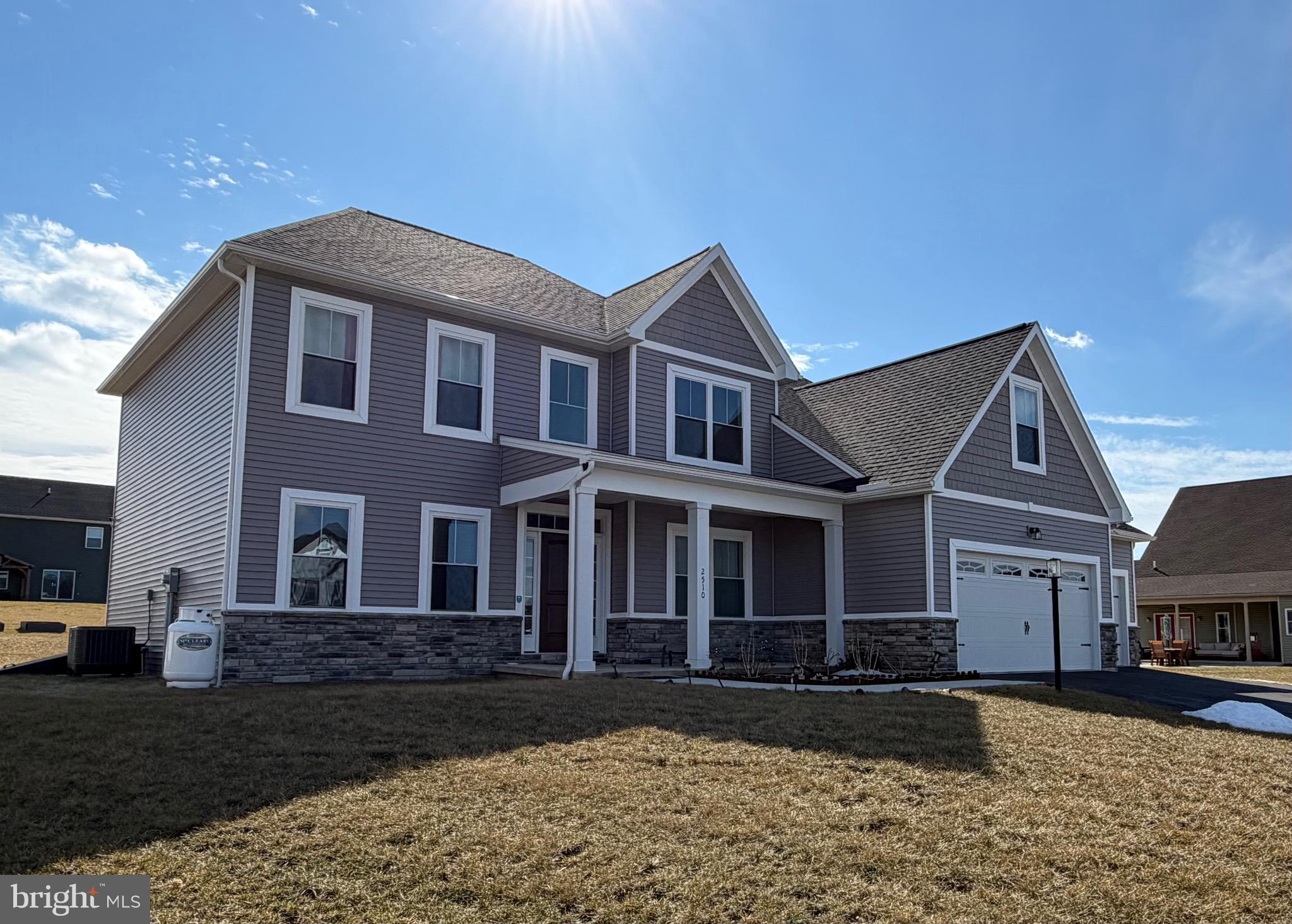 GRAND POINT CROSSING - Residential