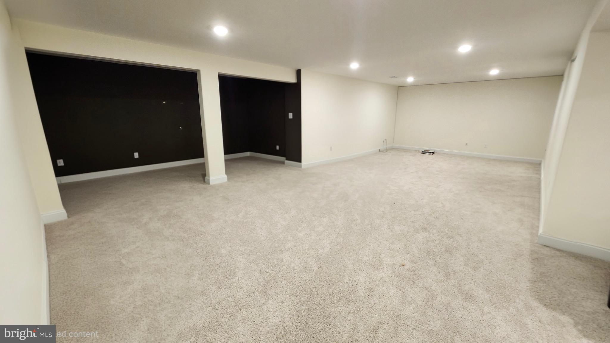 GRAND POINT CROSSING - Residential