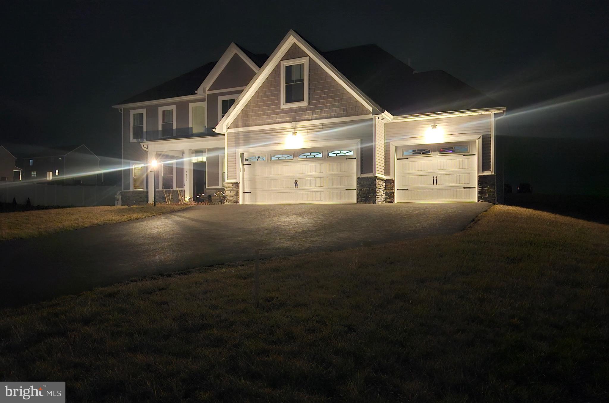 GRAND POINT CROSSING - Residential