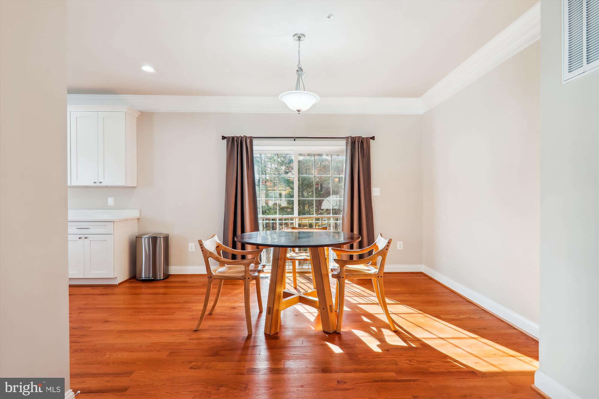 LANHAM VILLAGE - Residential