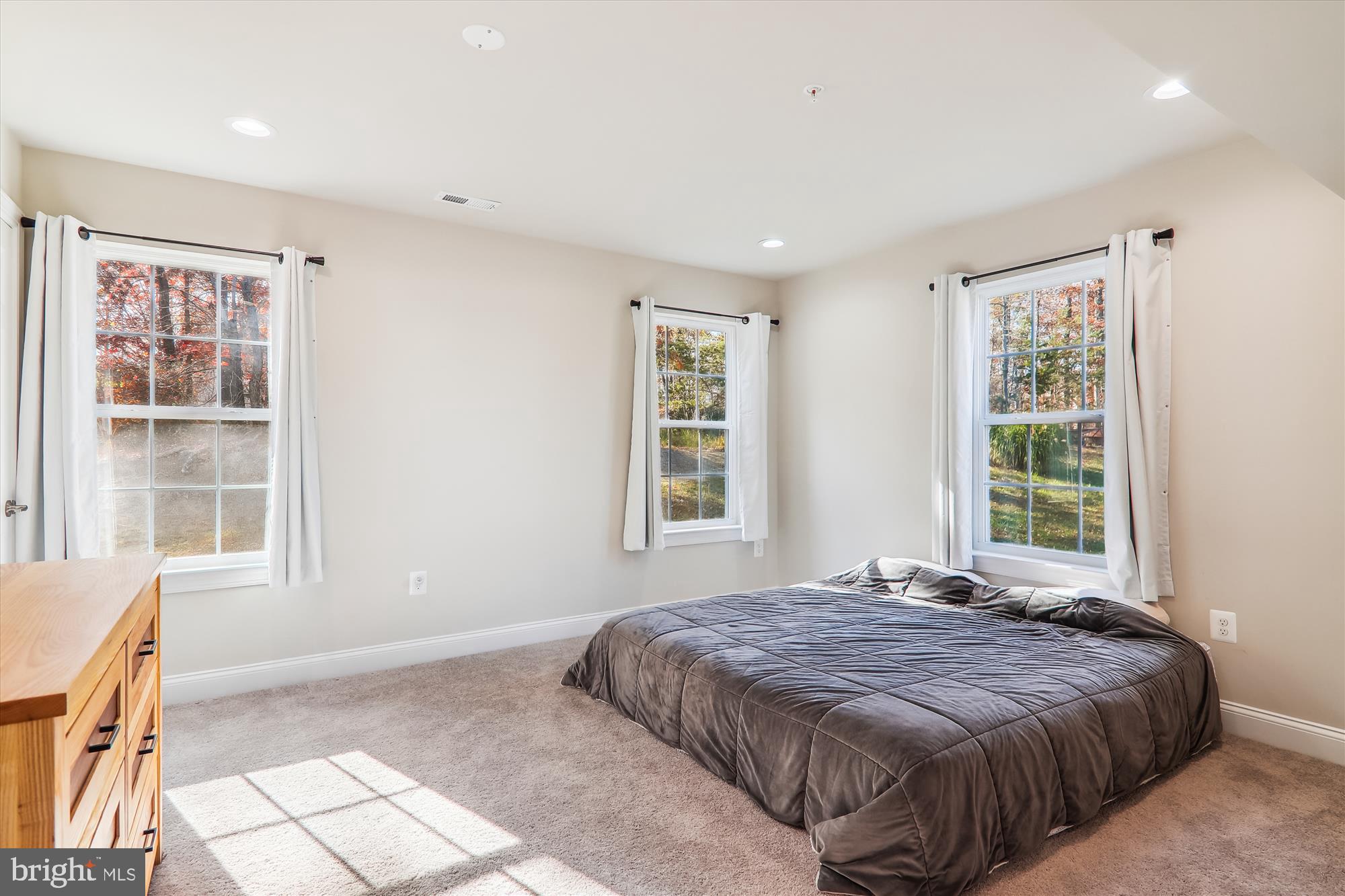 LANHAM VILLAGE - Residential