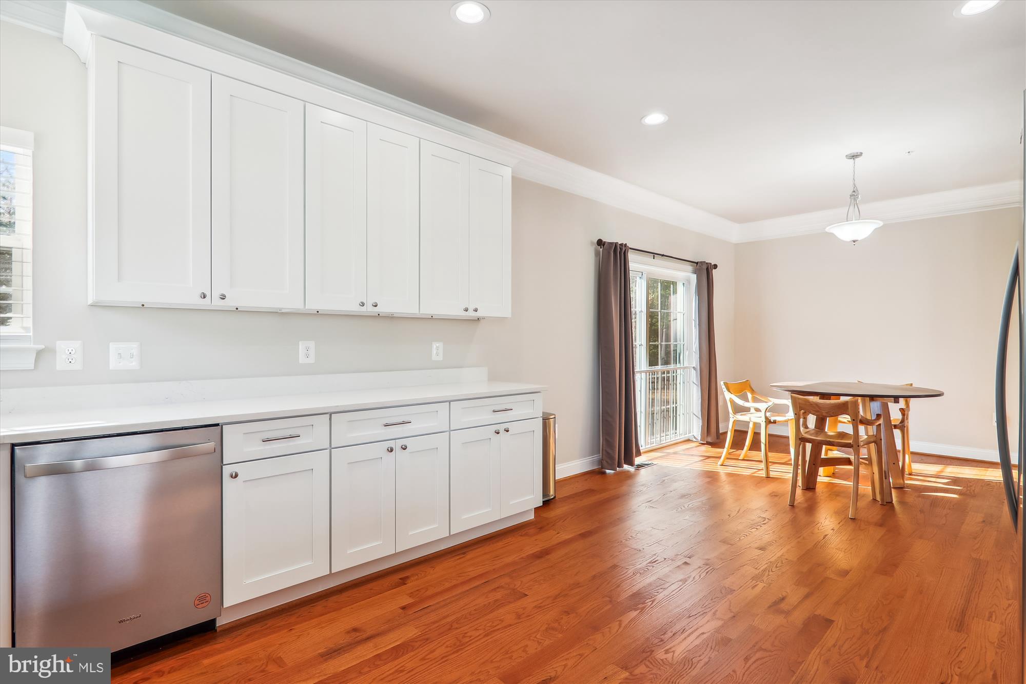 LANHAM VILLAGE - Residential