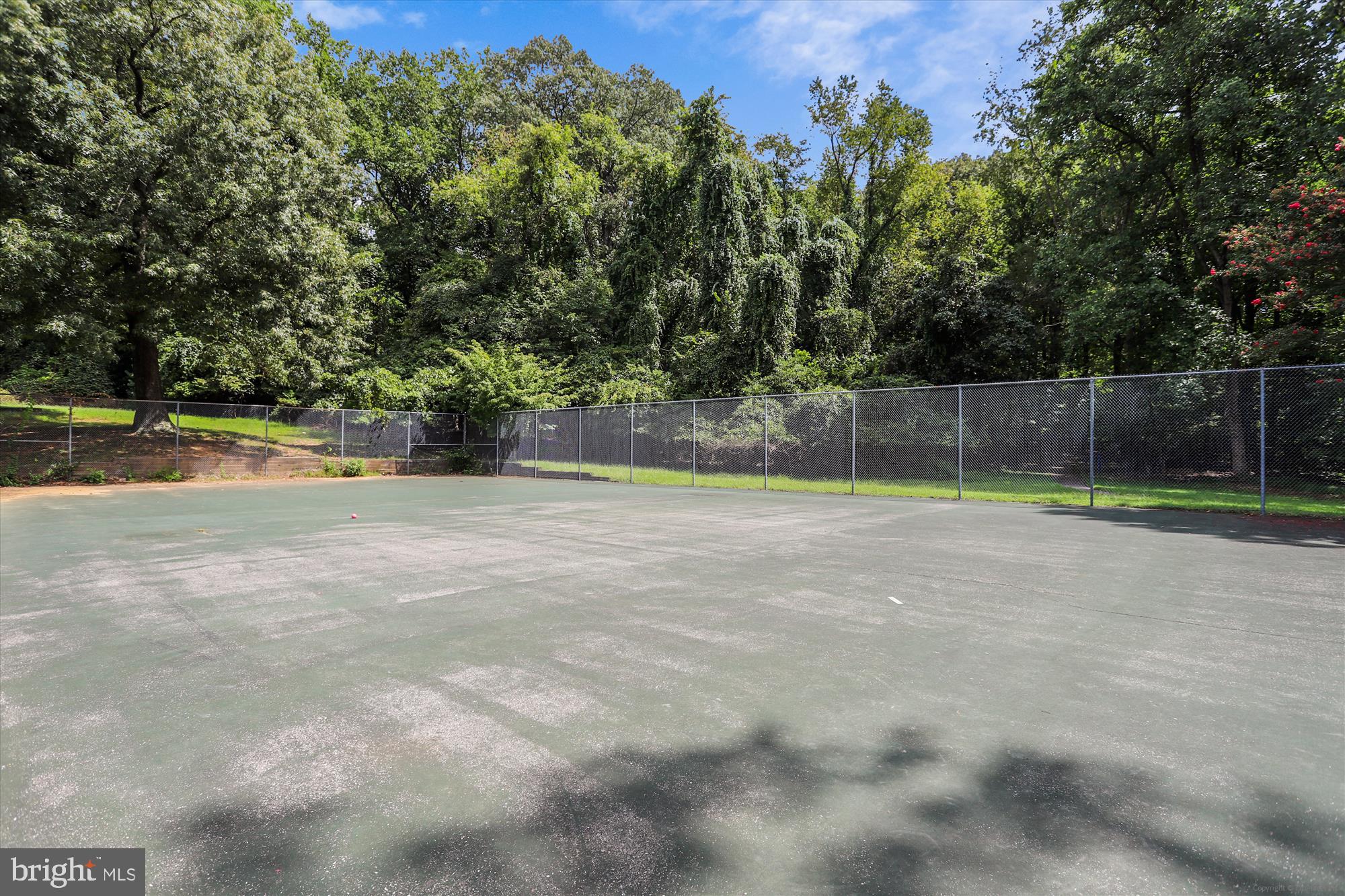 LANHAM VILLAGE - Residential