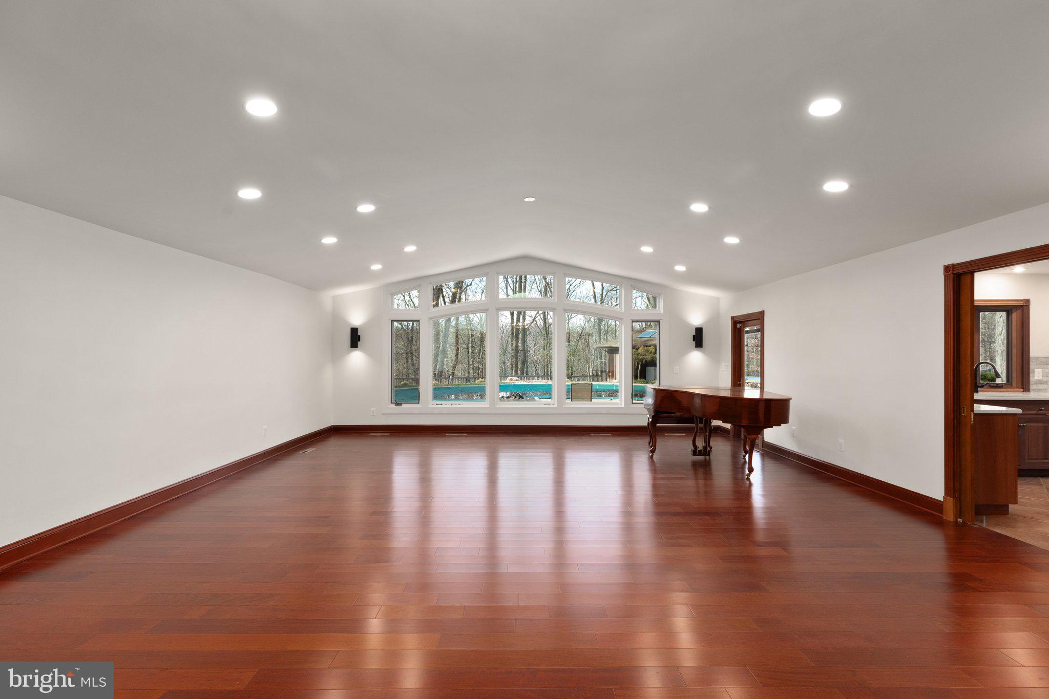 VELVET VALLEY - Residential