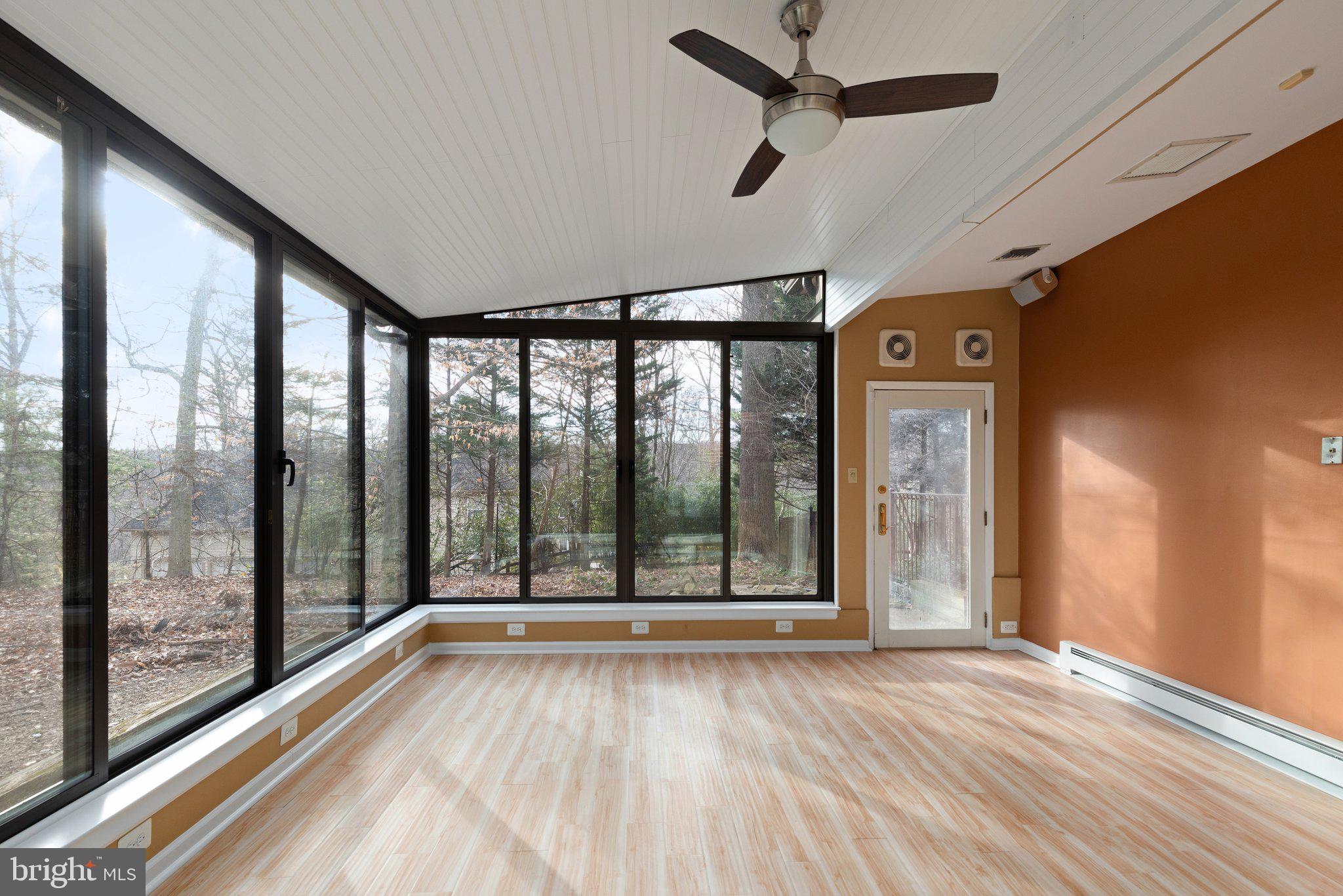 VELVET VALLEY - Residential