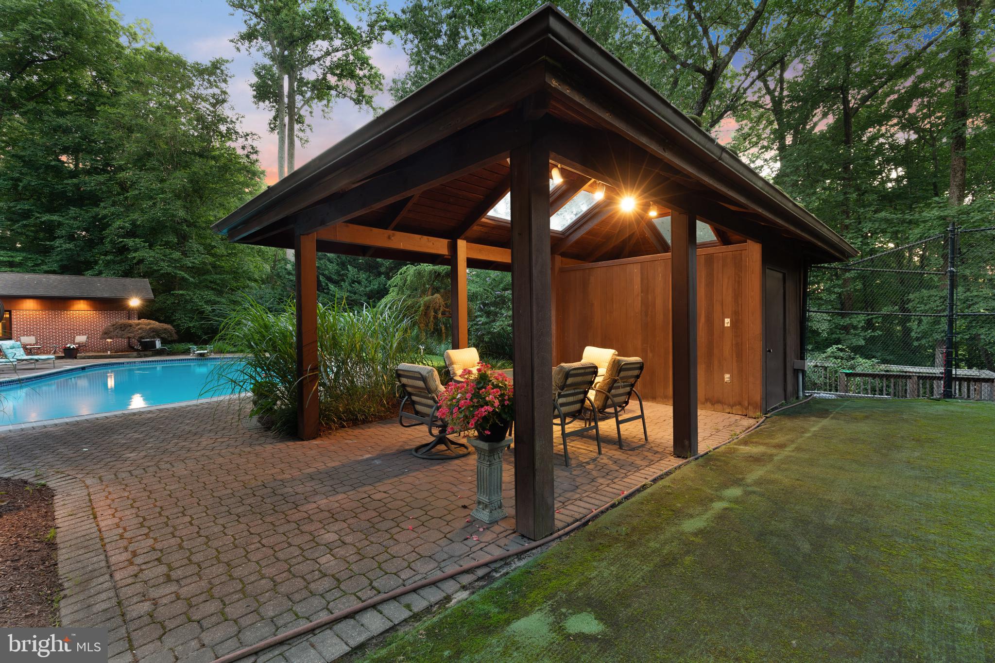 VELVET VALLEY - Residential