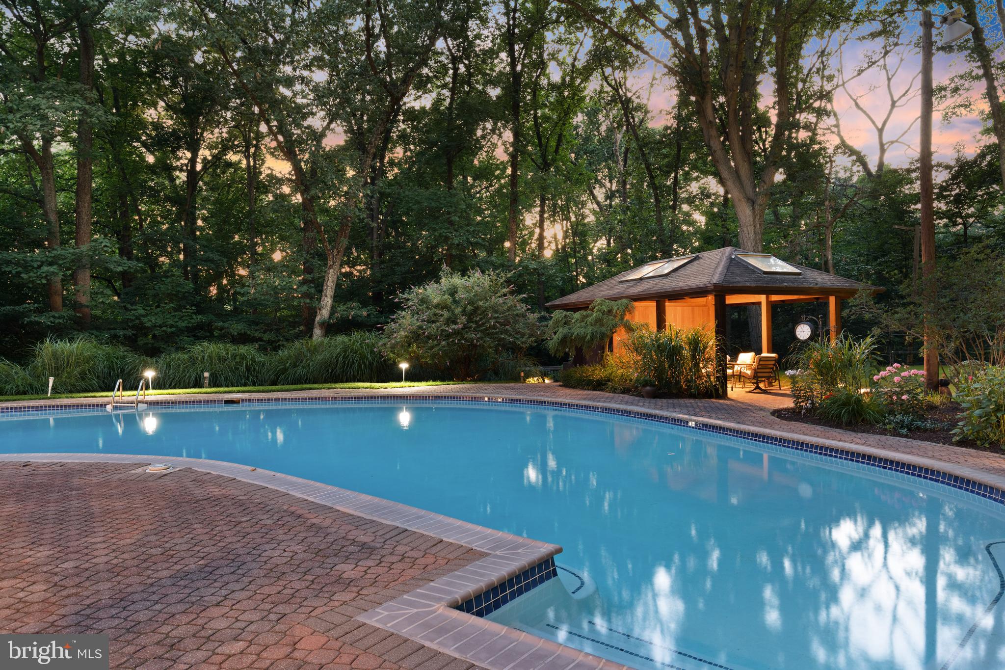 VELVET VALLEY - Residential