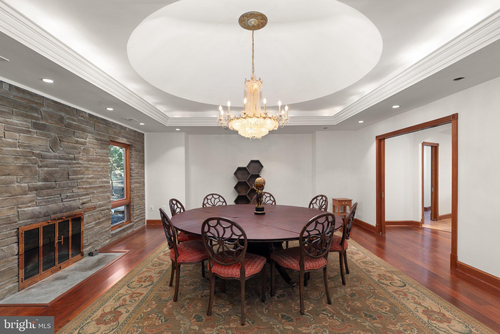 VELVET VALLEY - Residential