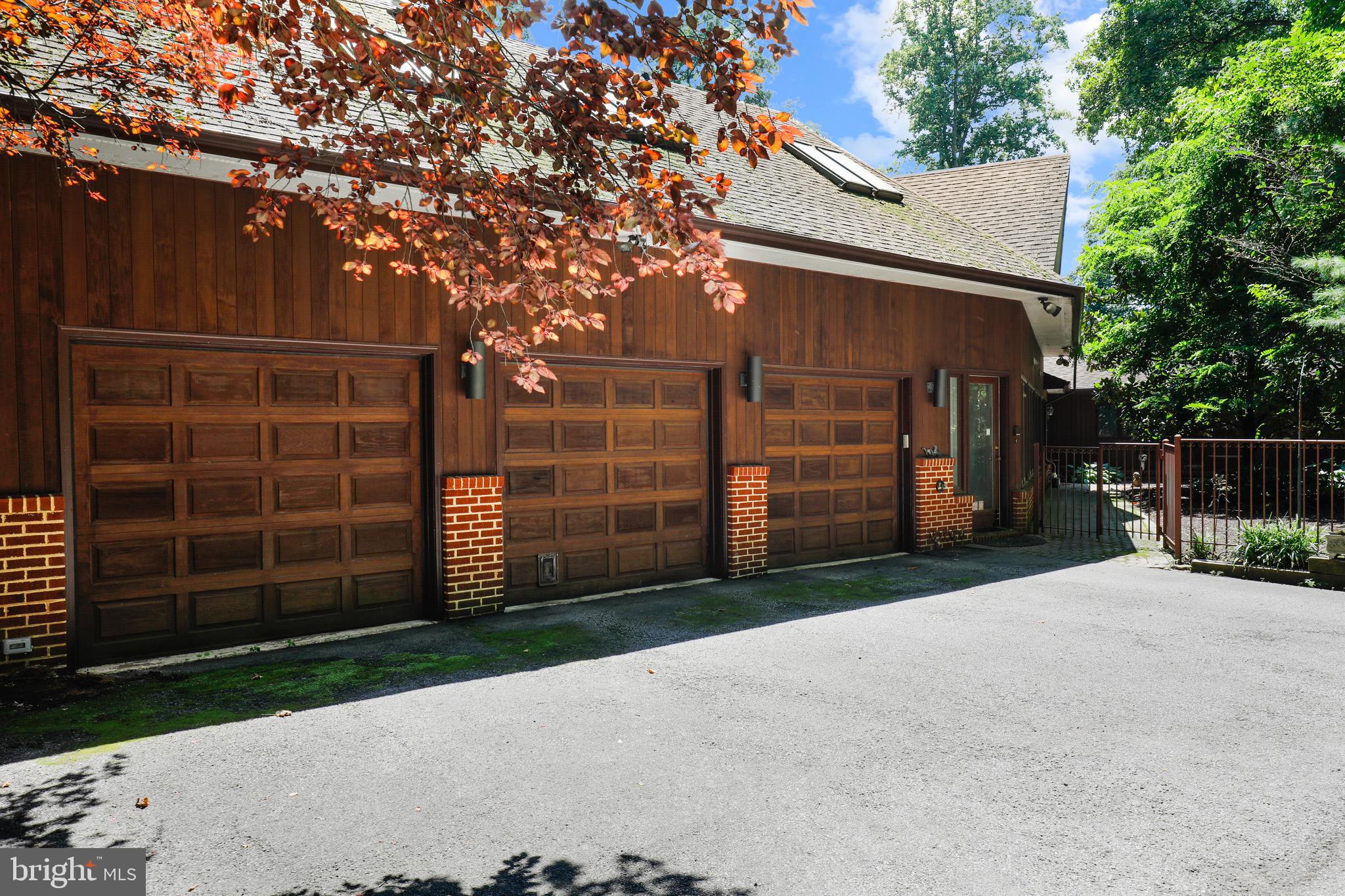 VELVET VALLEY - Residential