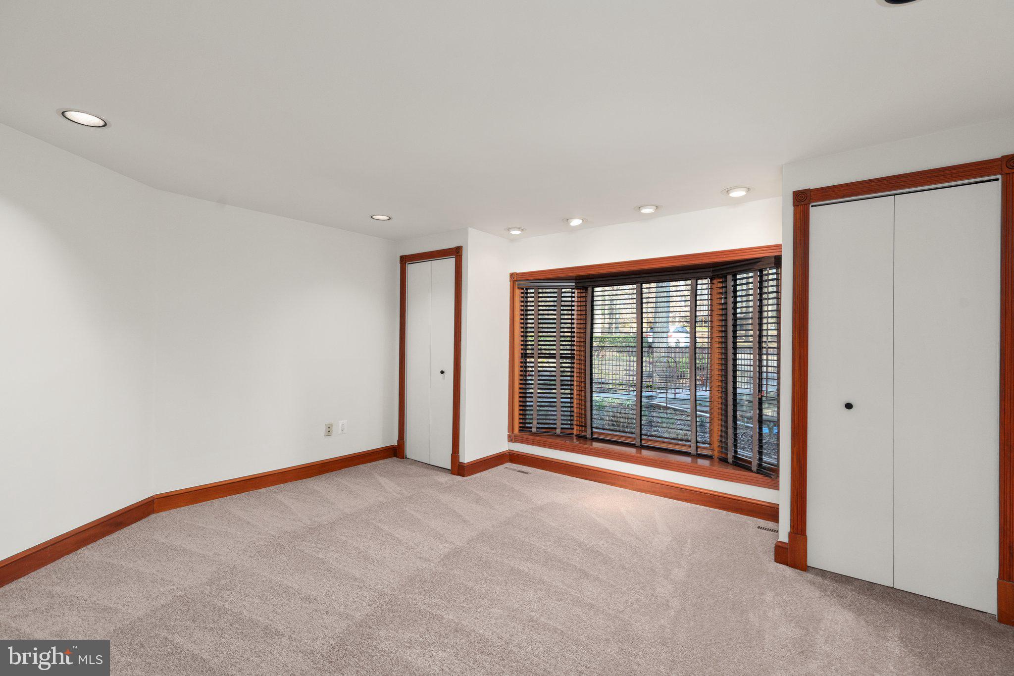 VELVET VALLEY - Residential