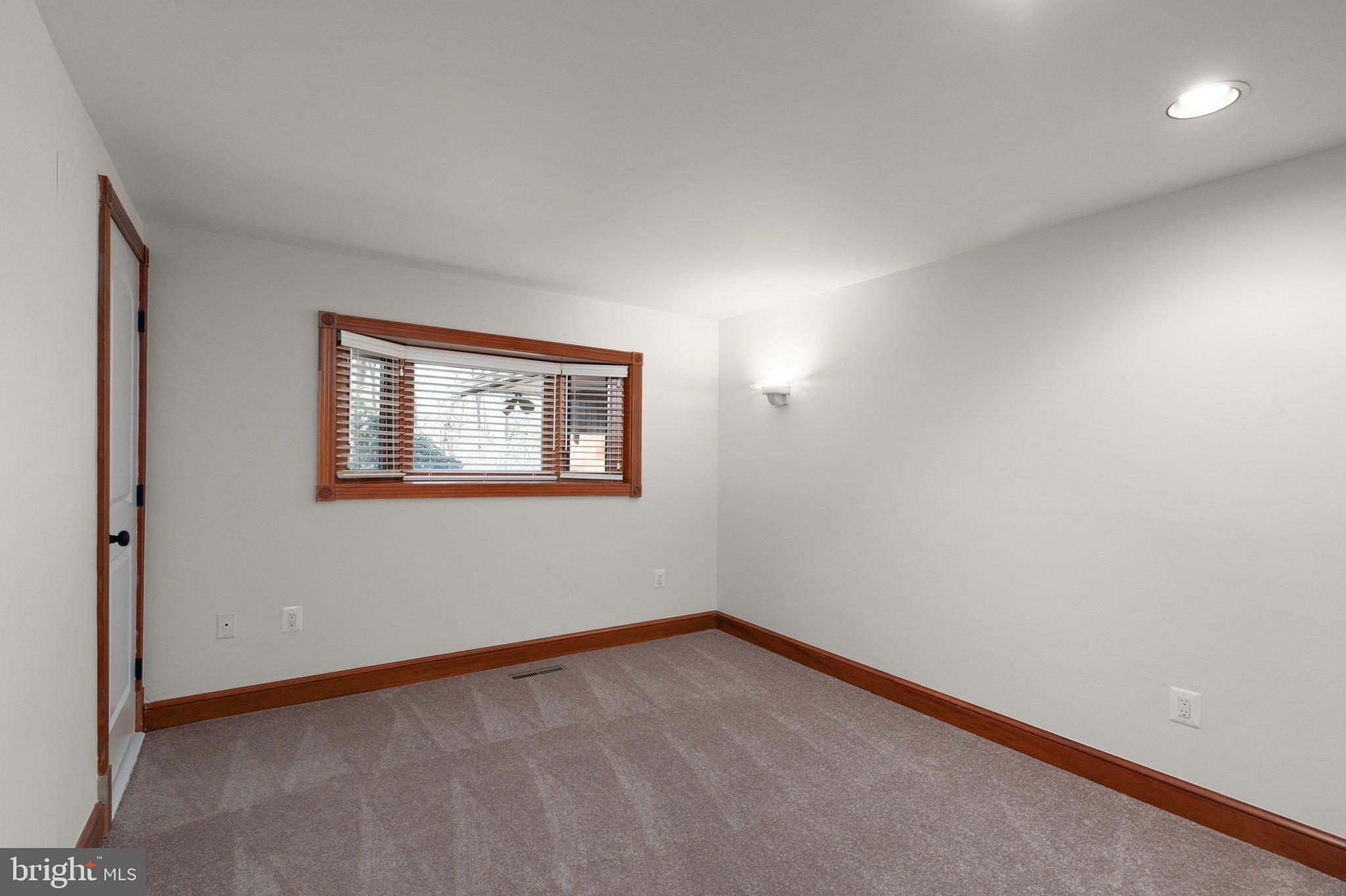 VELVET VALLEY - Residential