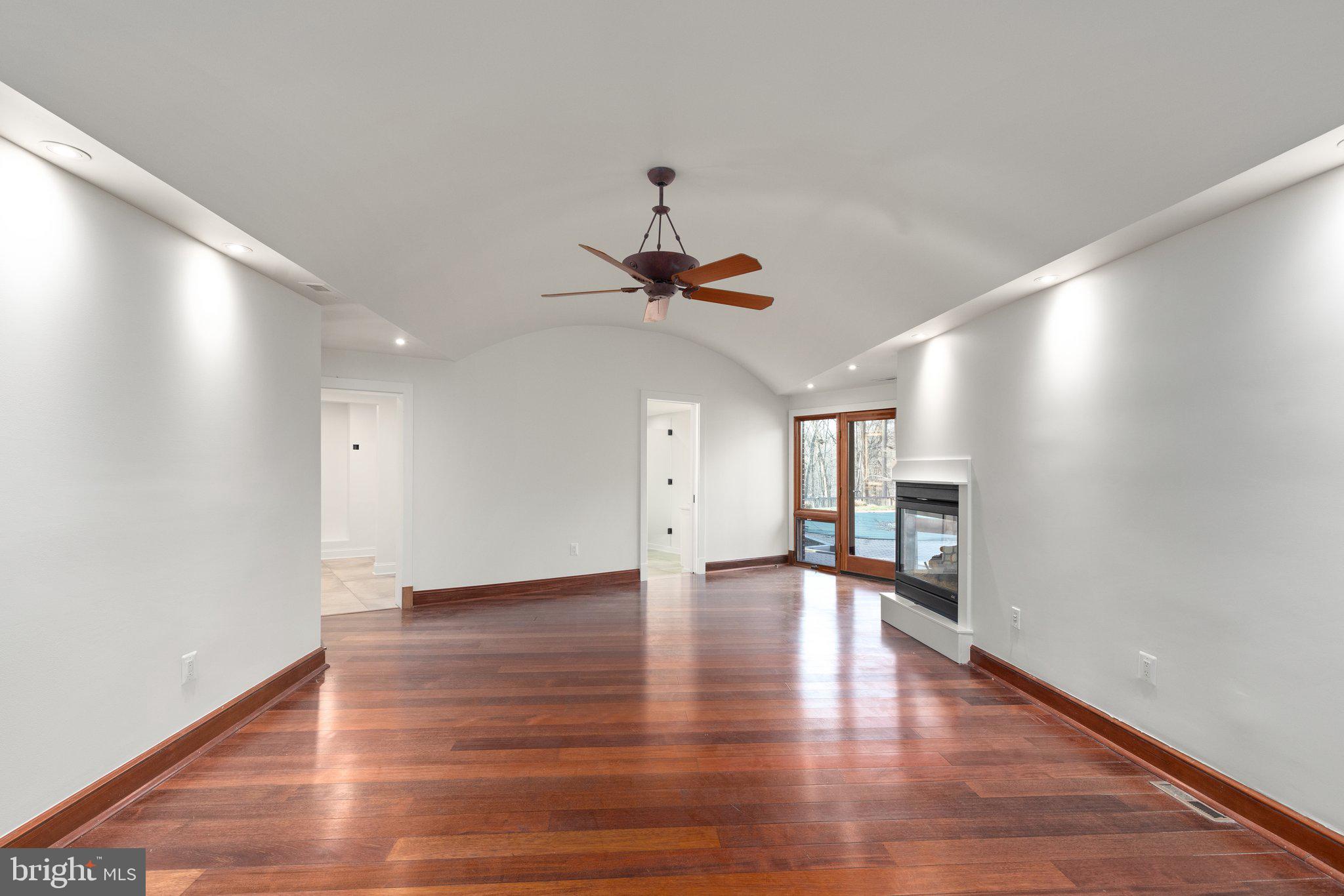 VELVET VALLEY - Residential