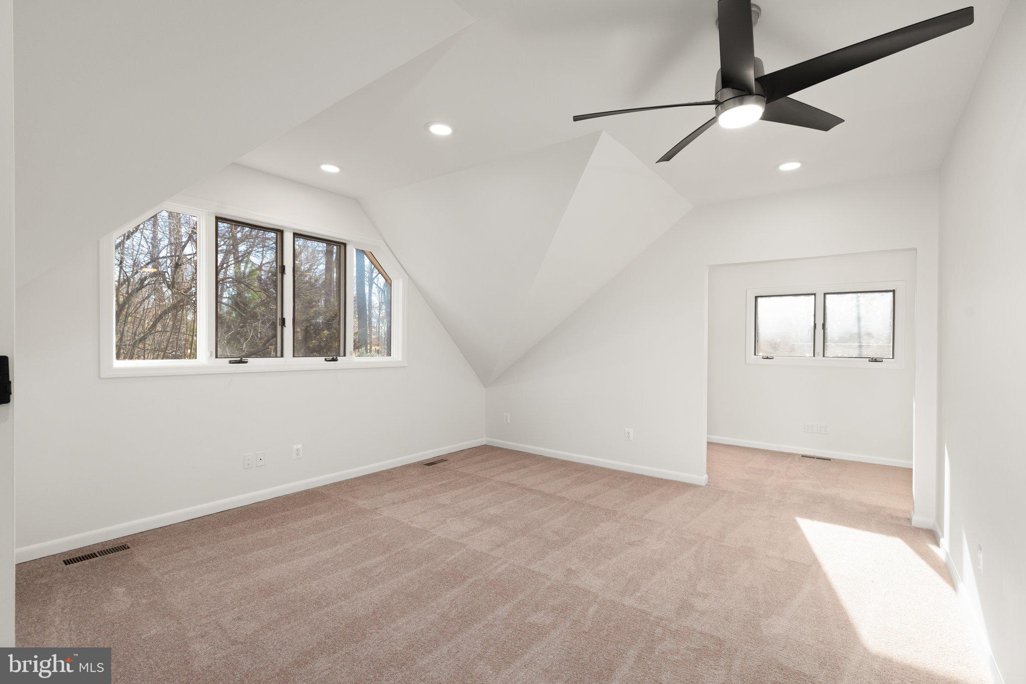 VELVET VALLEY - Residential