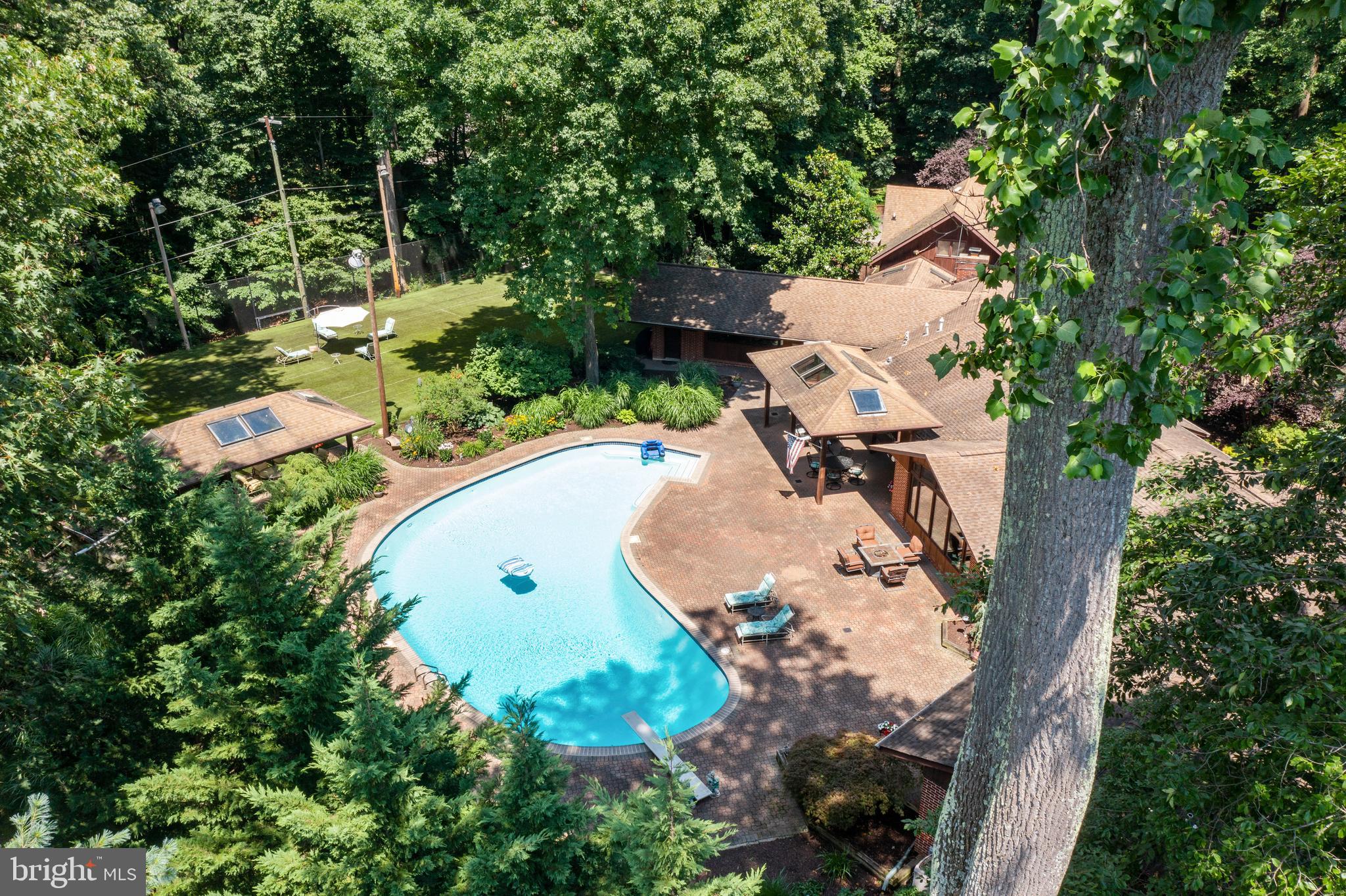 VELVET VALLEY - Residential