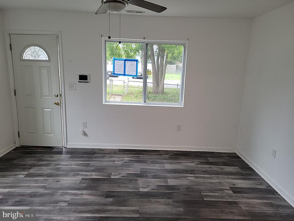 MIDDLE RIVER - Residential