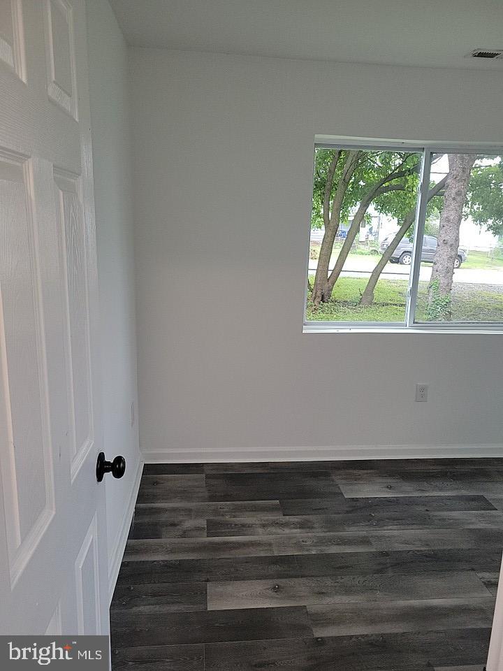 MIDDLE RIVER - Residential