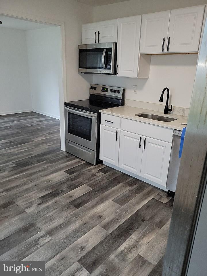 MIDDLE RIVER - Residential