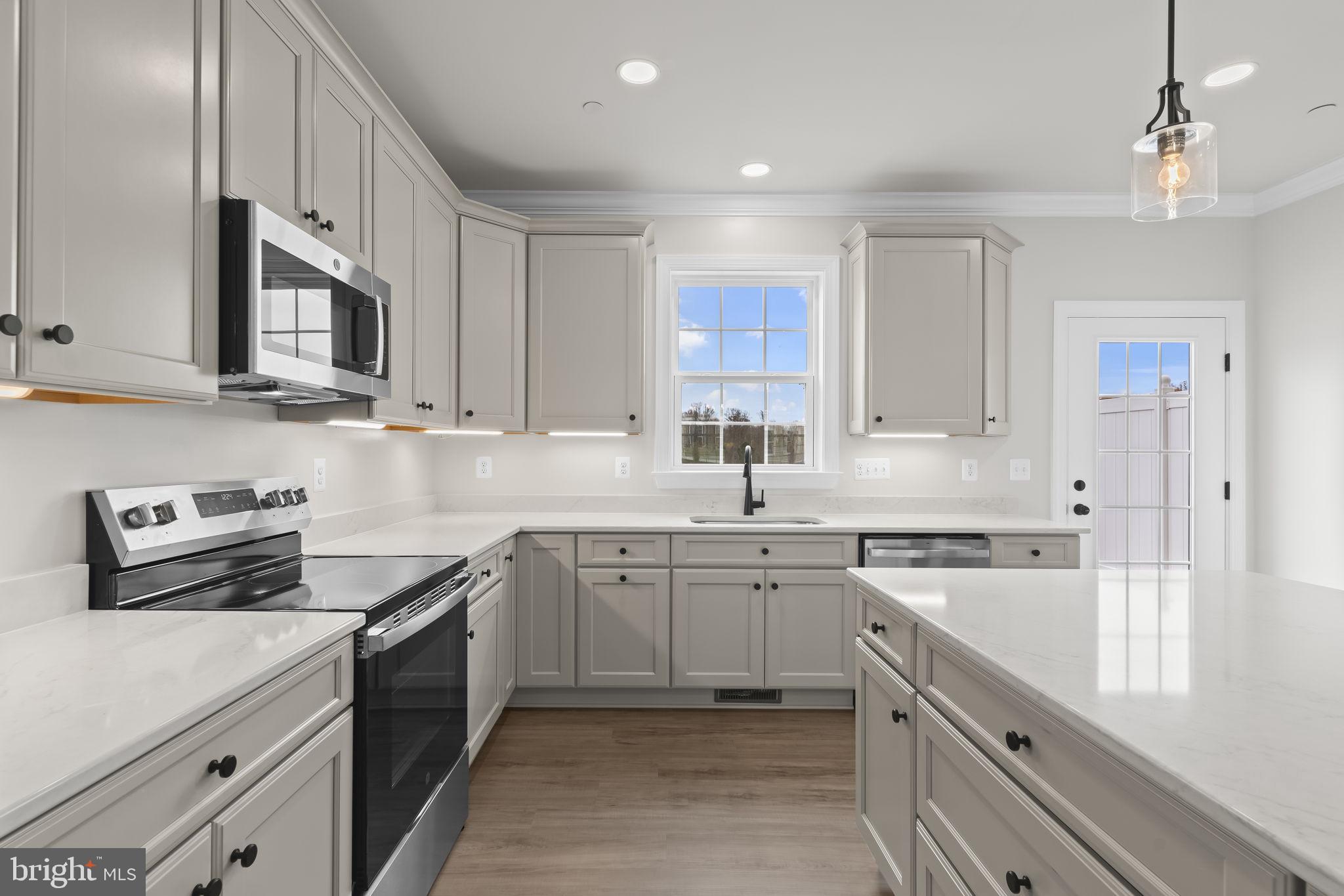 MEADOWS AT TOWN RUN II - Residential