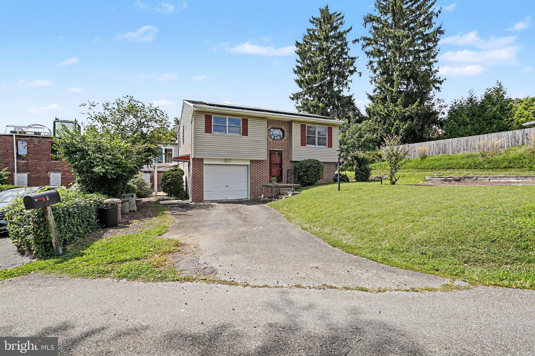 1 CHERRY AVENUE
