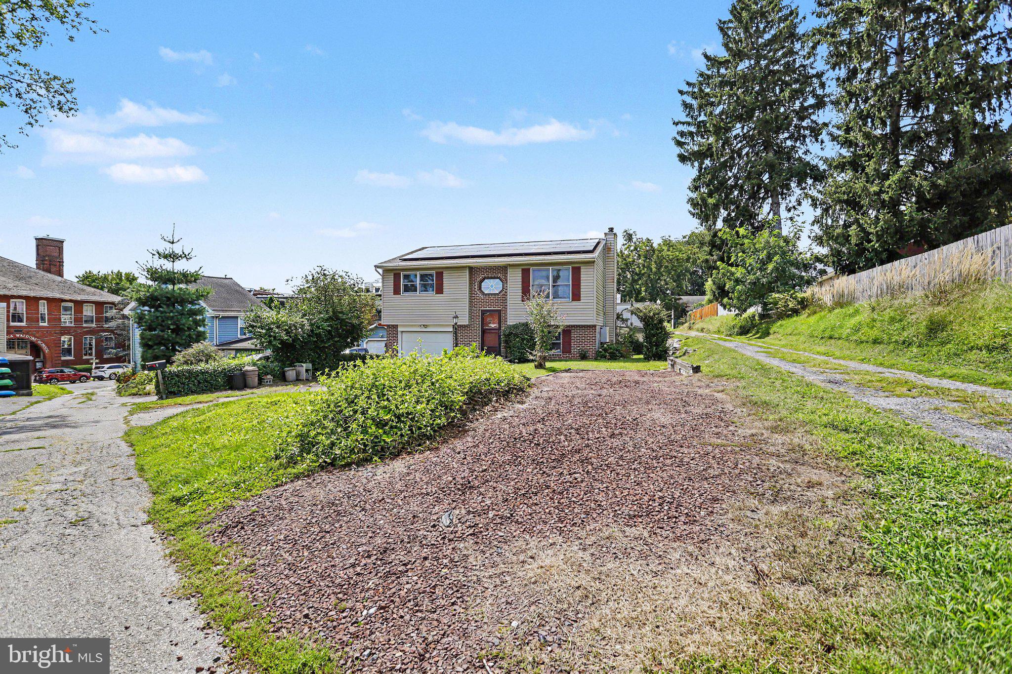 1 CHERRY AVENUE