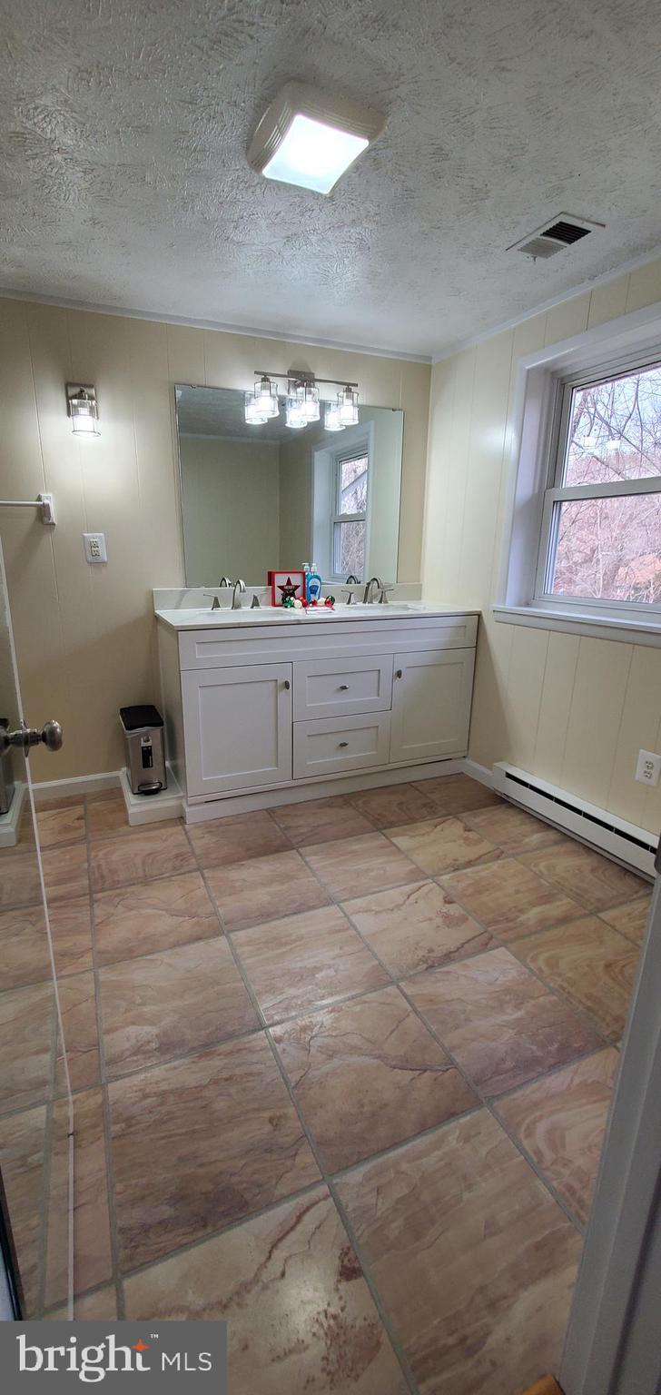 SHEN RIVER ESTATES - Residential