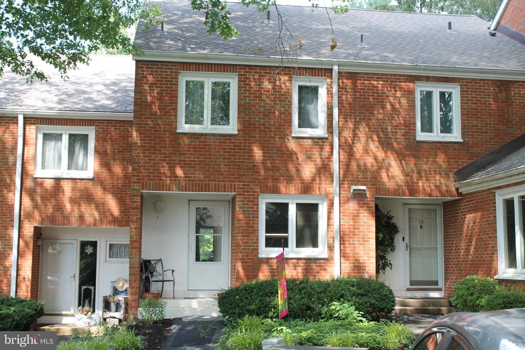 Photo of 12 Dogwood Lane, MOUNTVILLE, PA 17554 (MLS # PALA2072328)