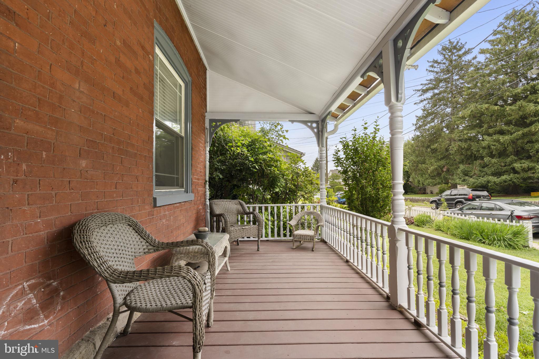 33 WAVERLY ROAD