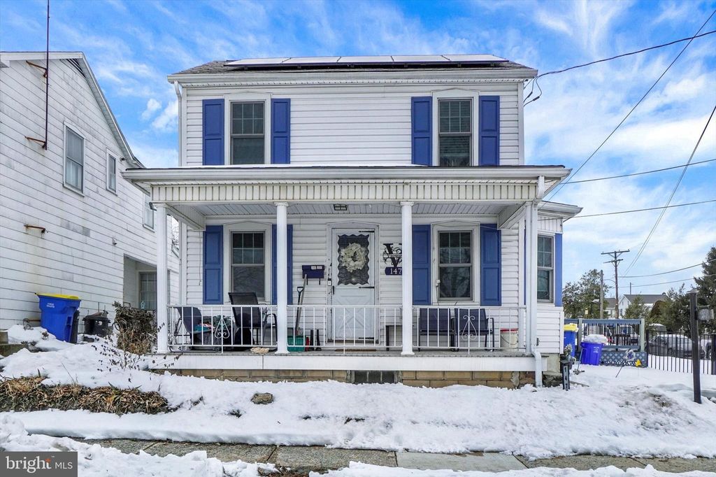 Photo of 147 Maple Street, MANCHESTER, PA 17345 (MLS # PAYK2097702)