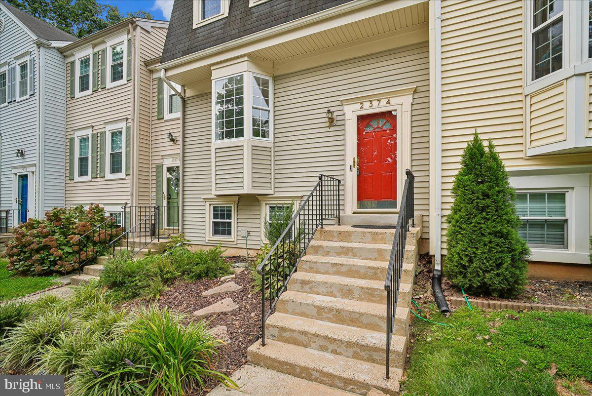 2374 BRANLEIGH PARK COURT