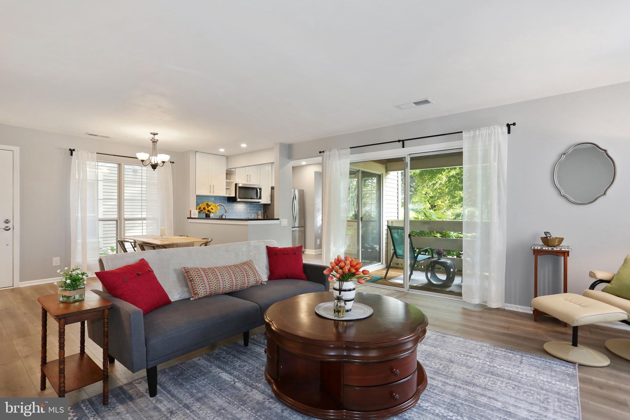 CARR AT PINECREST - Residential