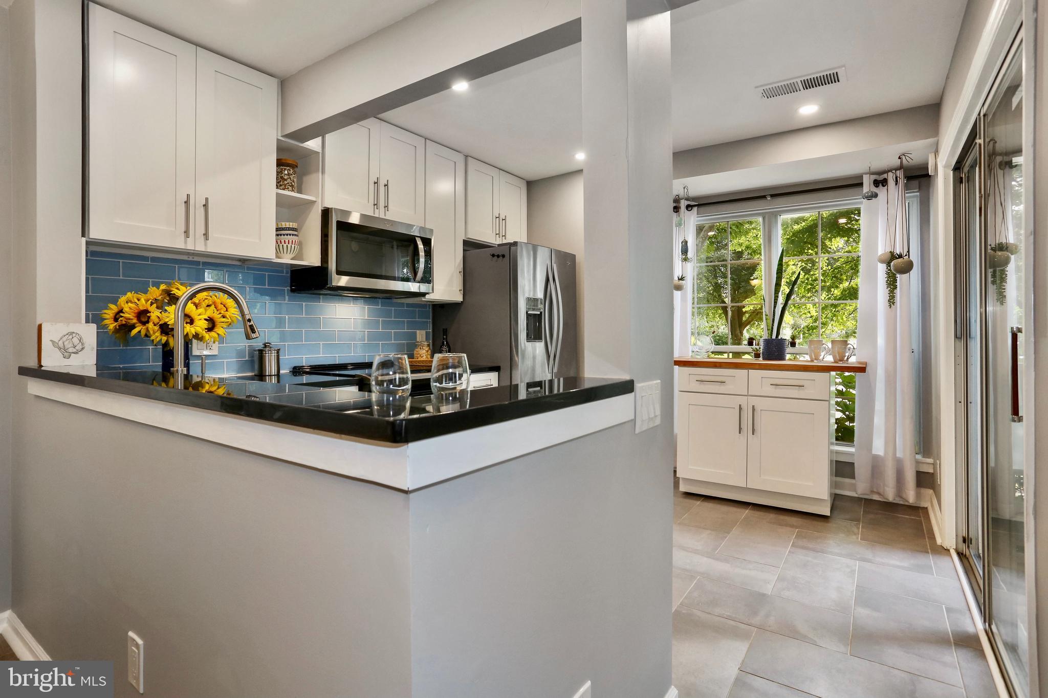 CARR AT PINECREST - Residential