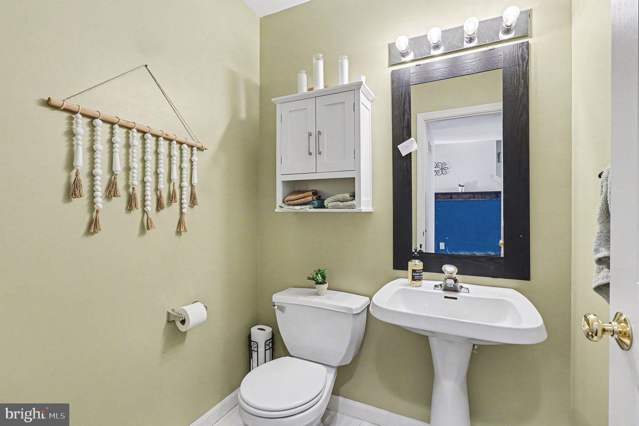 LONGWOOD SQUARE - Residential