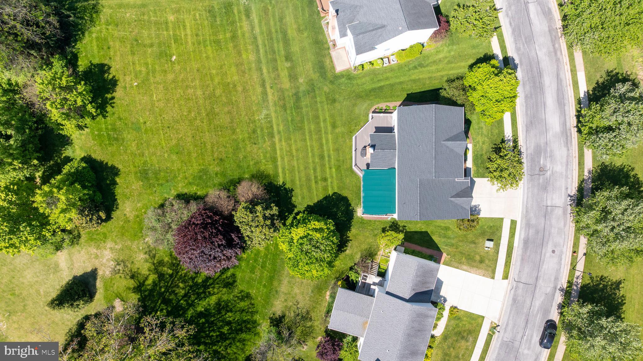 HUNTERS RUN - Residential