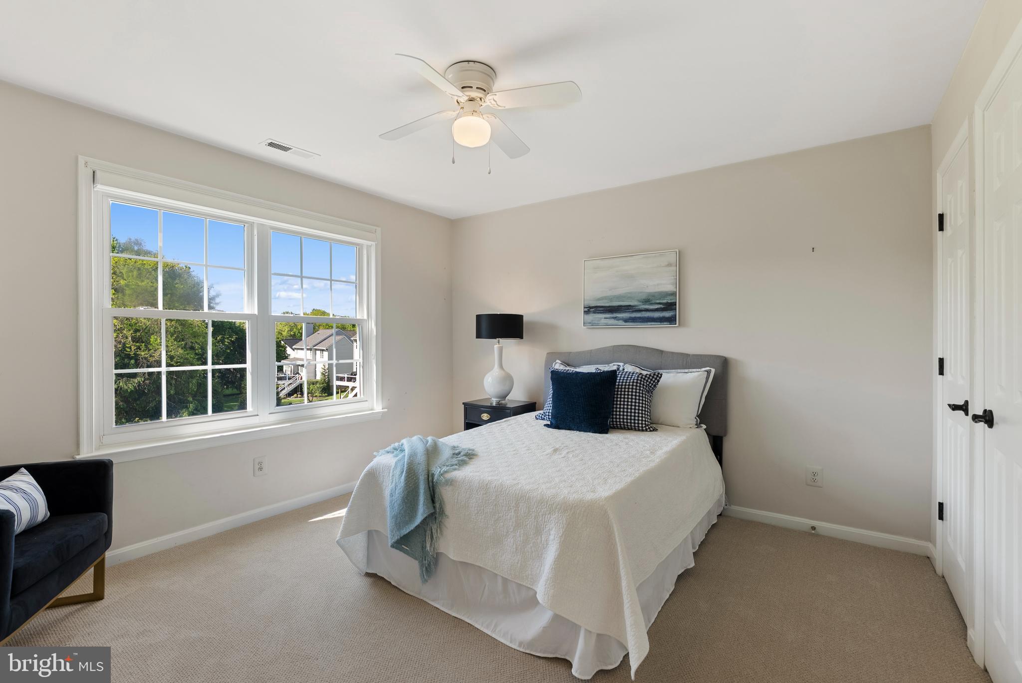 HUNTERS RUN - Residential