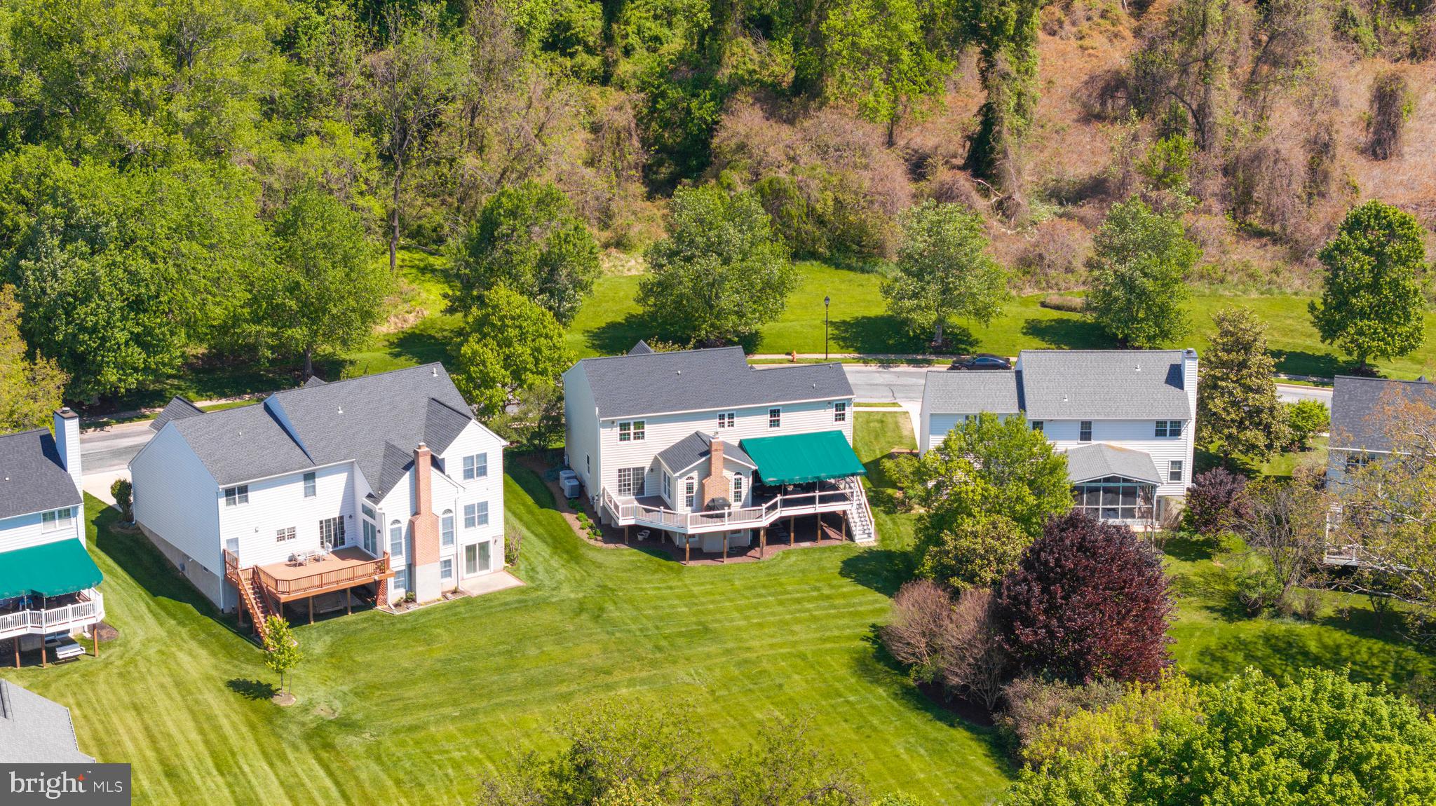 HUNTERS RUN - Residential