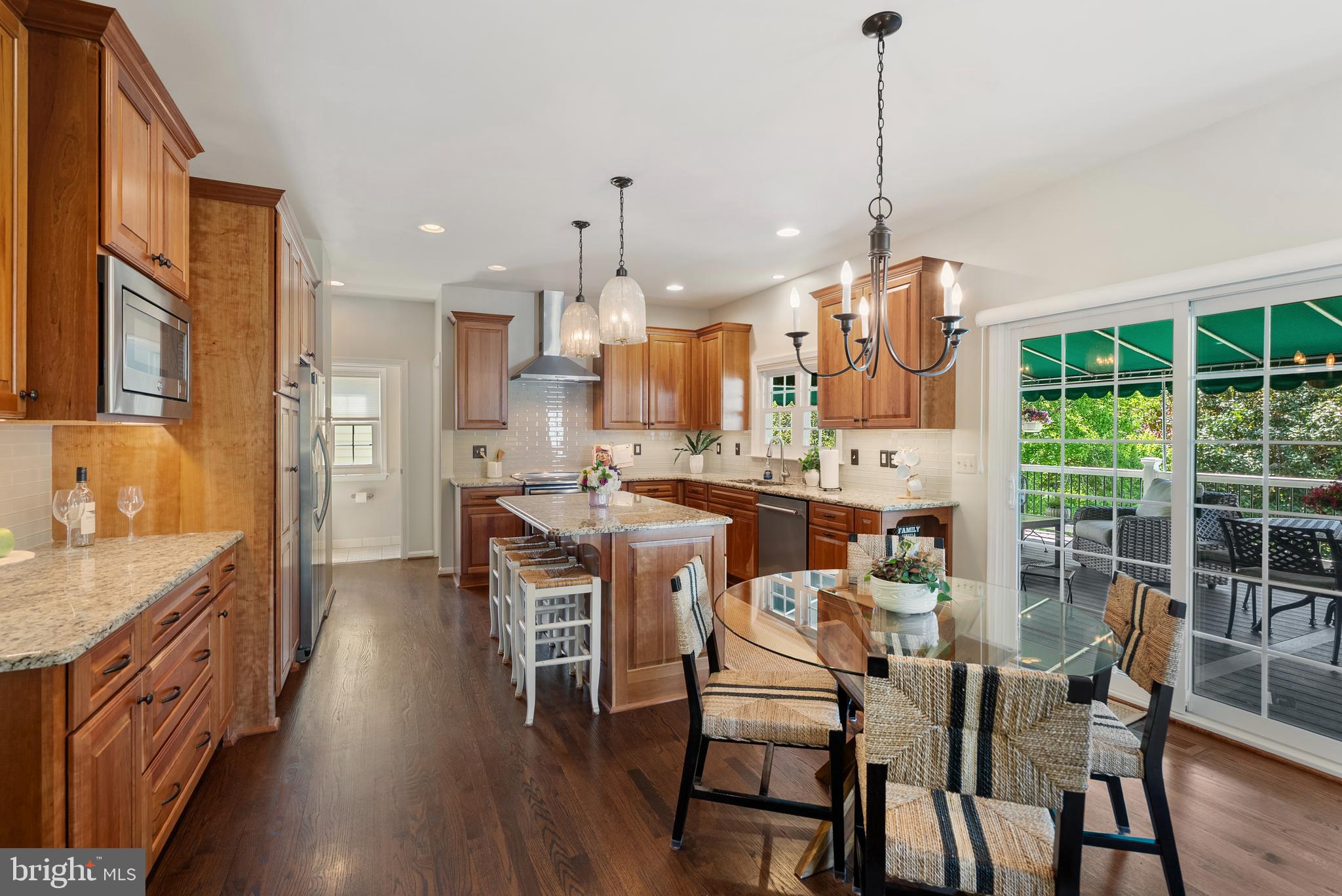 HUNTERS RUN - Residential