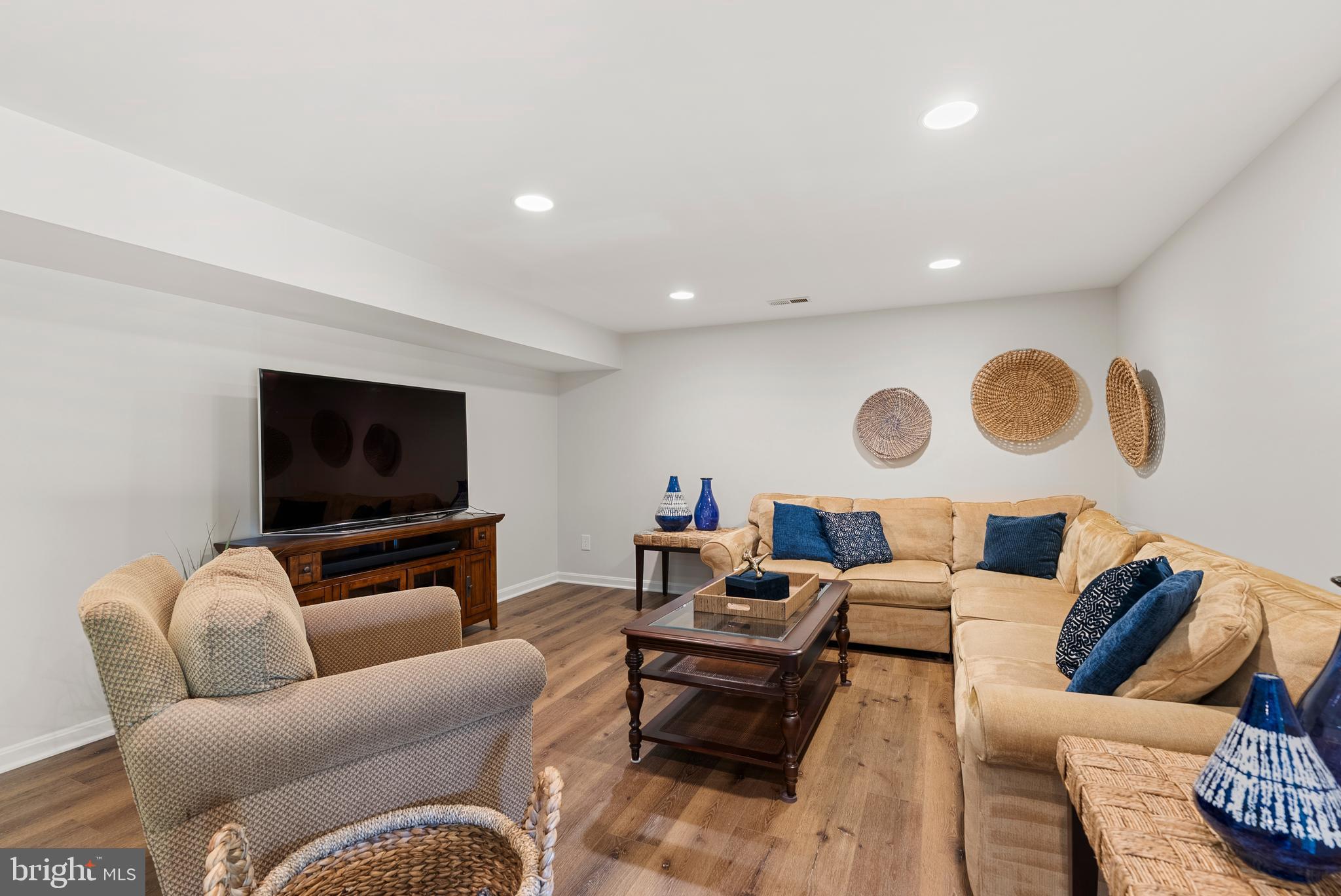 HUNTERS RUN - Residential