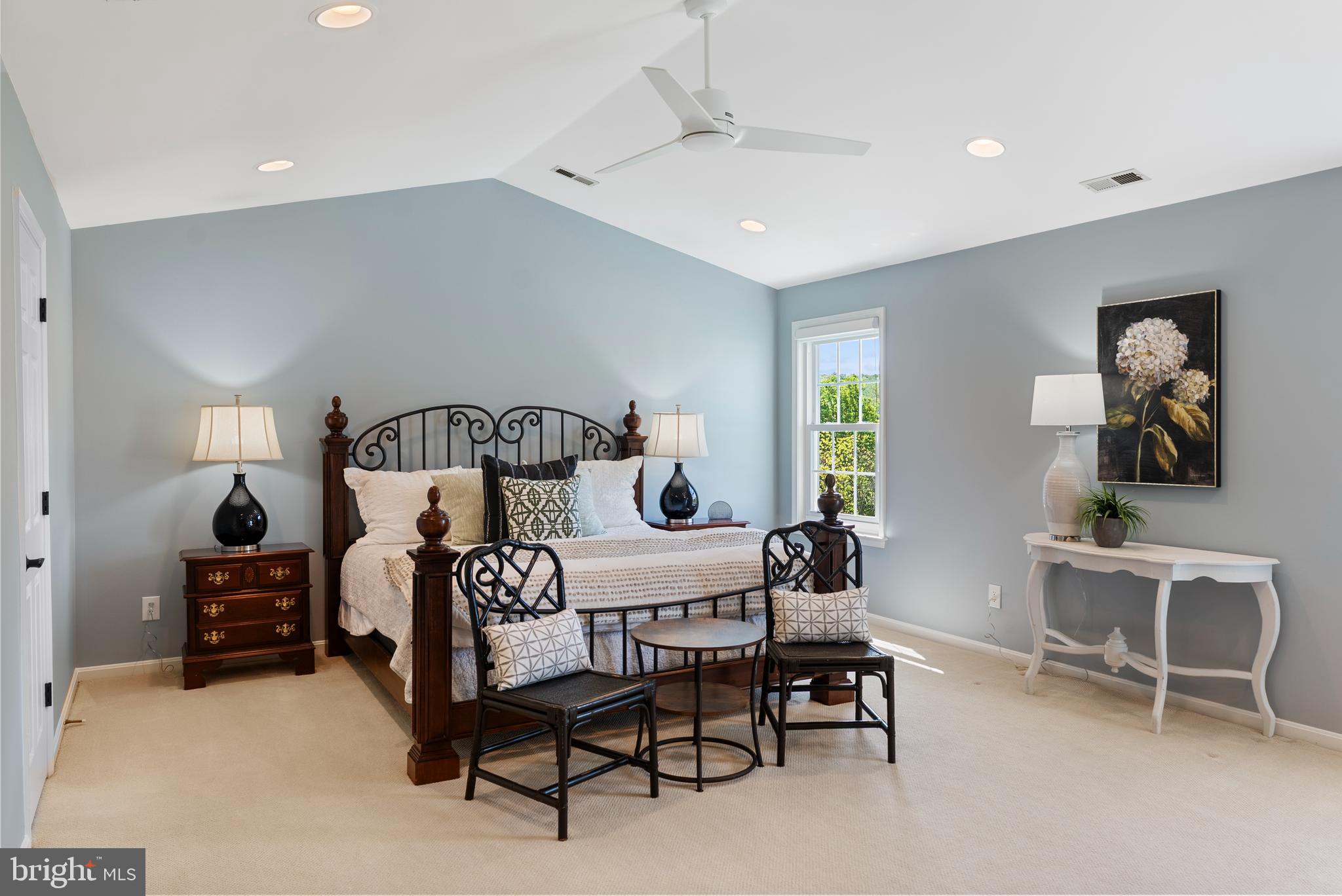 HUNTERS RUN - Residential