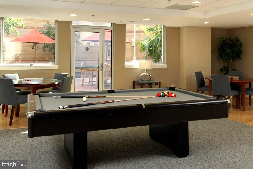 THE PHOENIX CONDOMINIUMS - Residential Lease