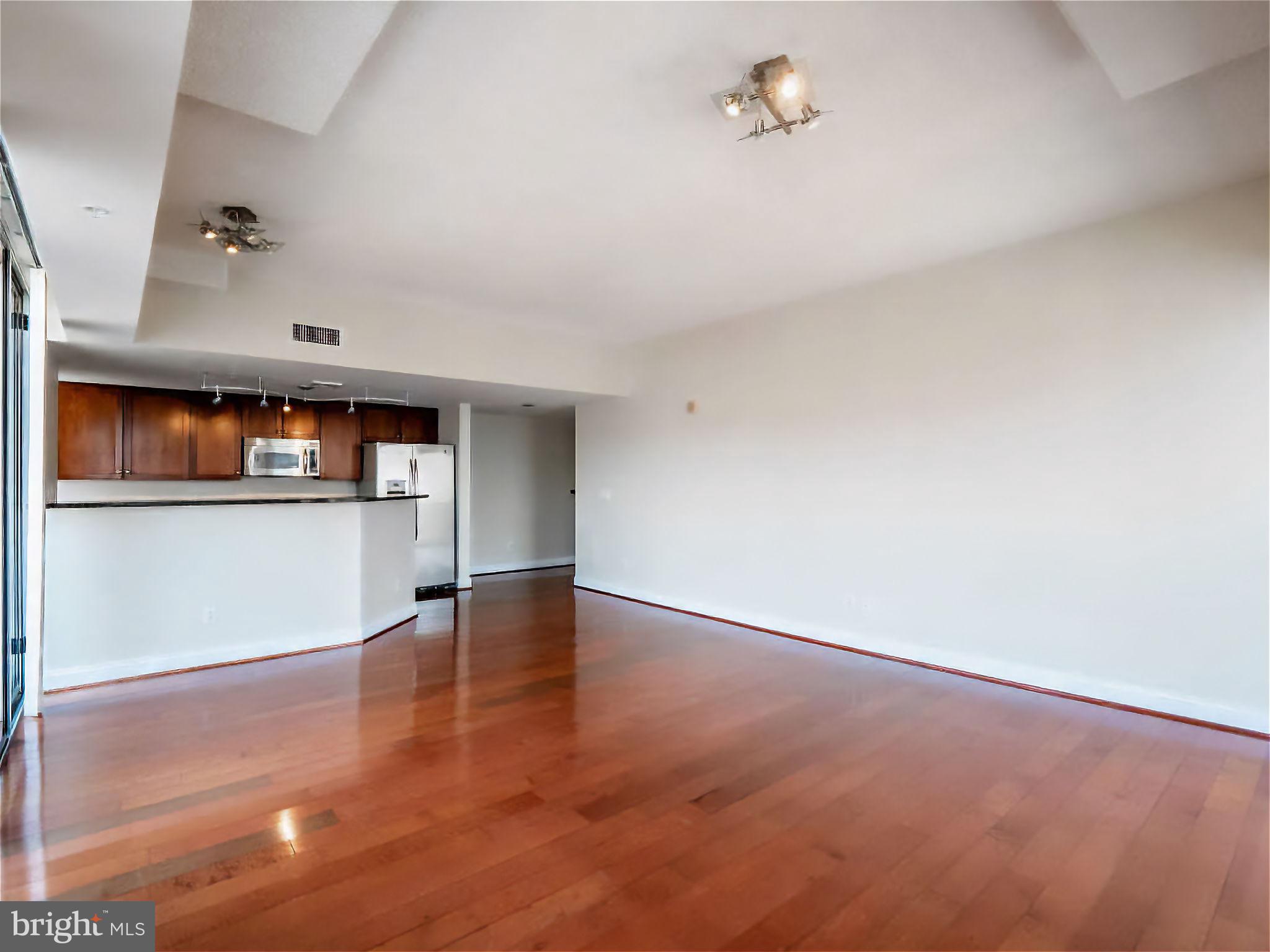 THE PHOENIX CONDOMINIUMS - Residential Lease