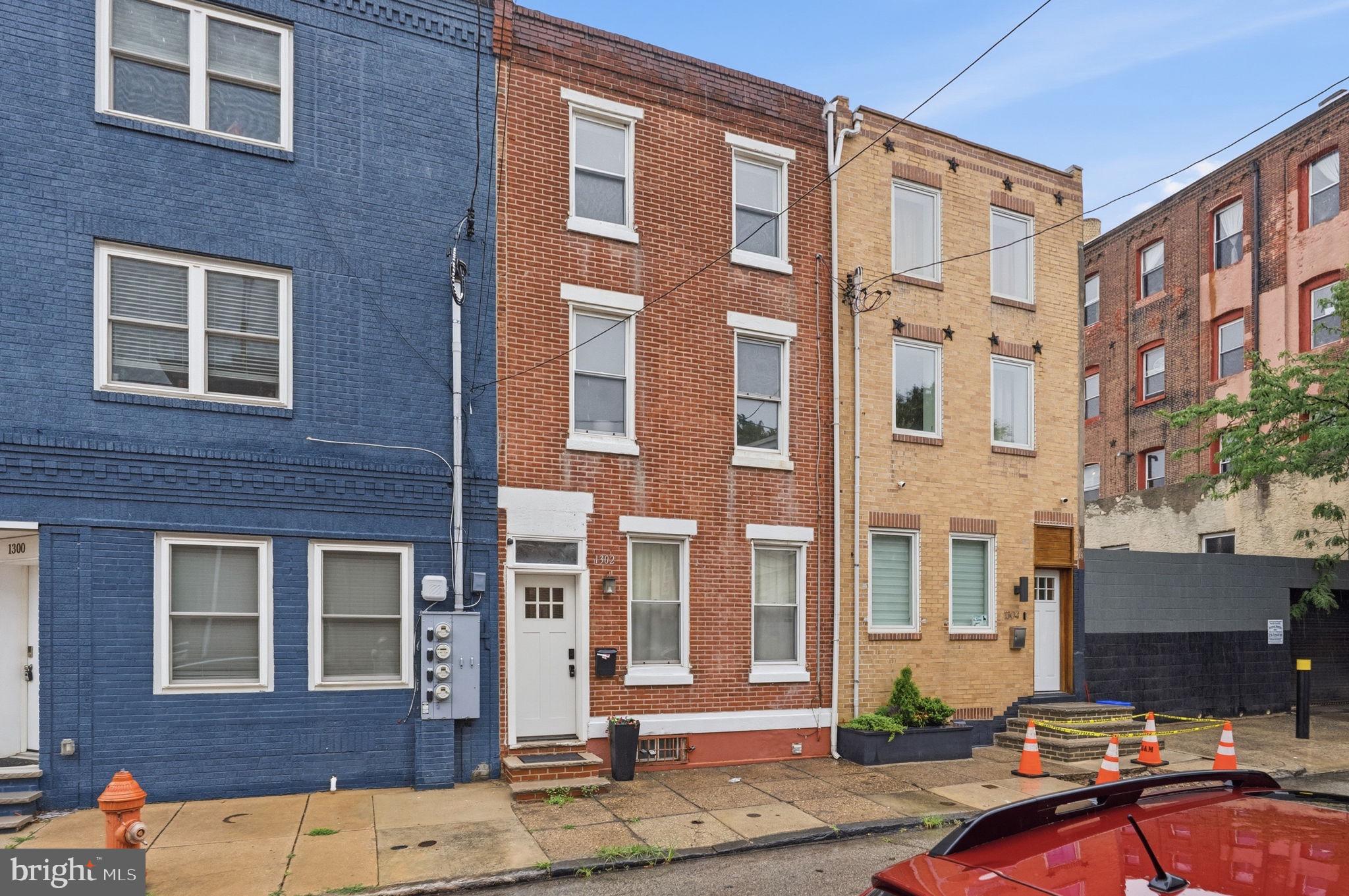 1302 N LAWRENCE STREET