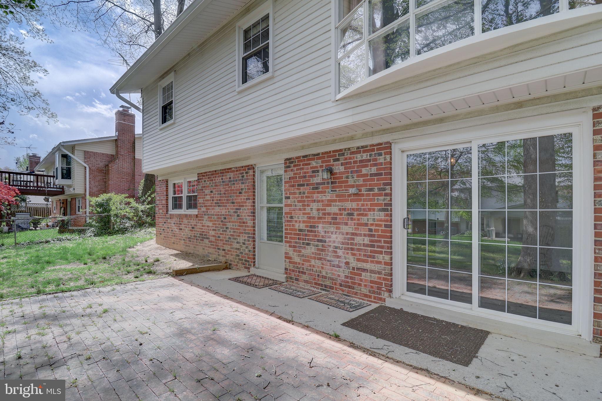 MOSBY WOODS - Residential