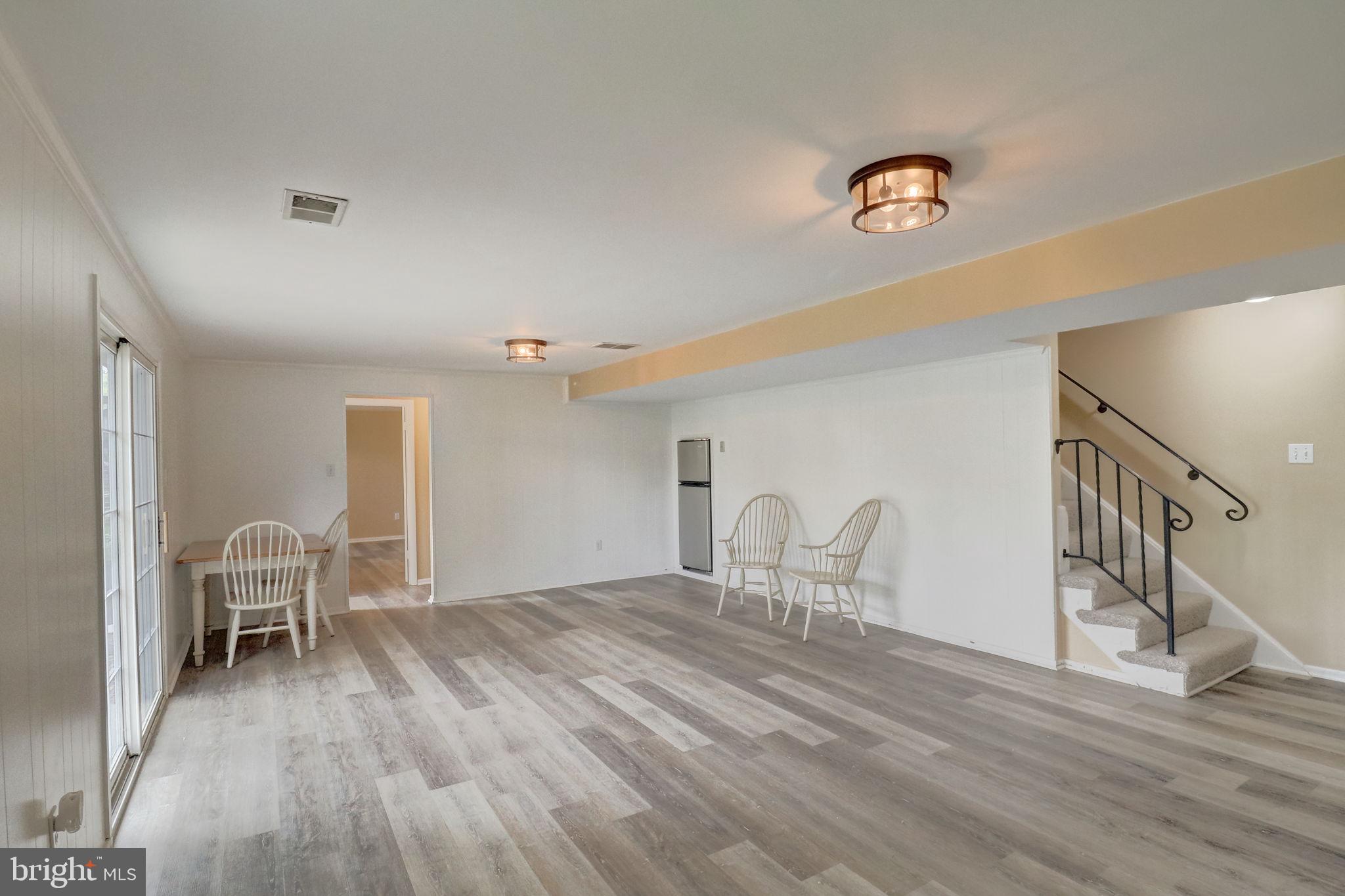 MOSBY WOODS - Residential
