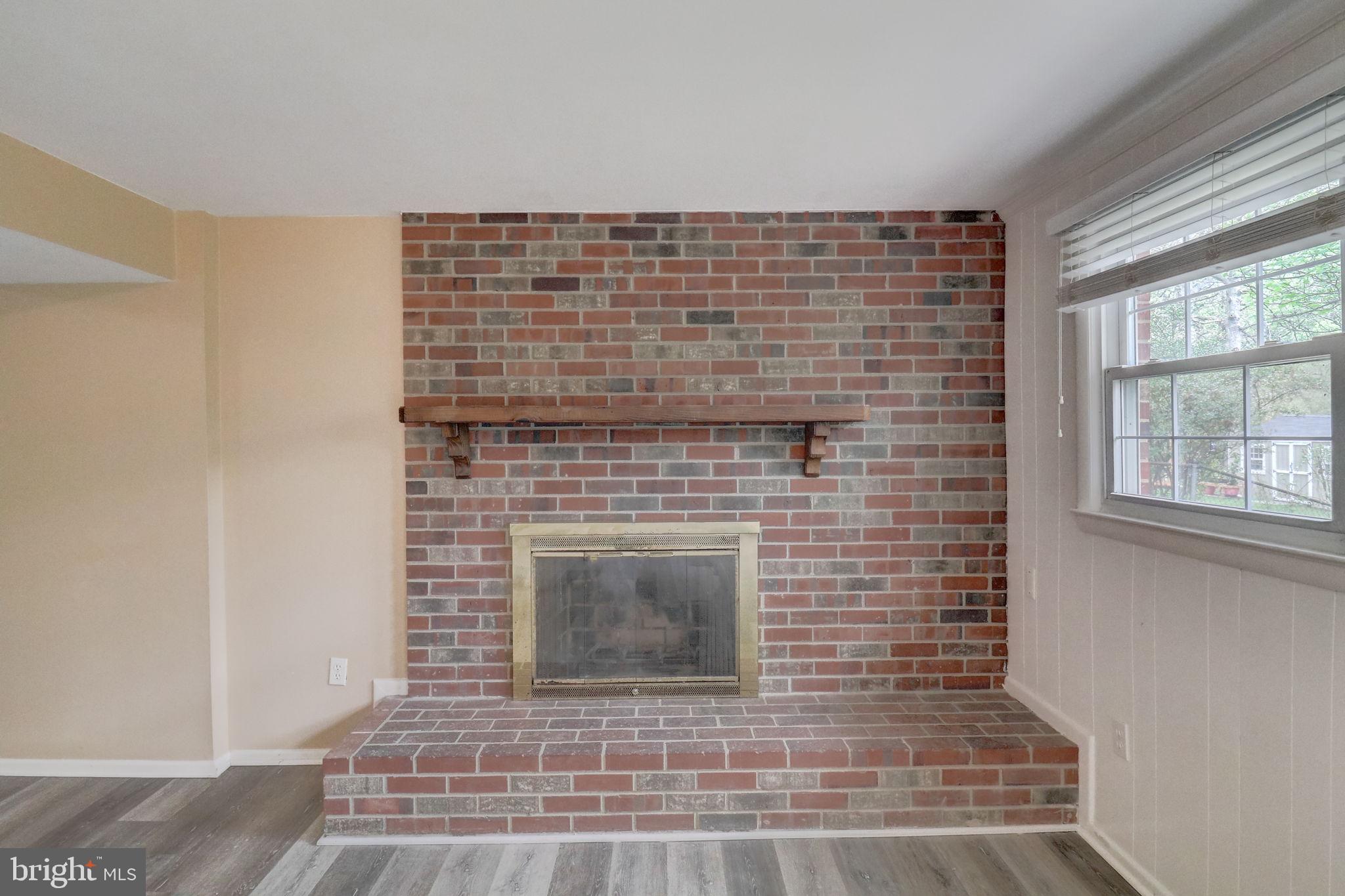 MOSBY WOODS - Residential