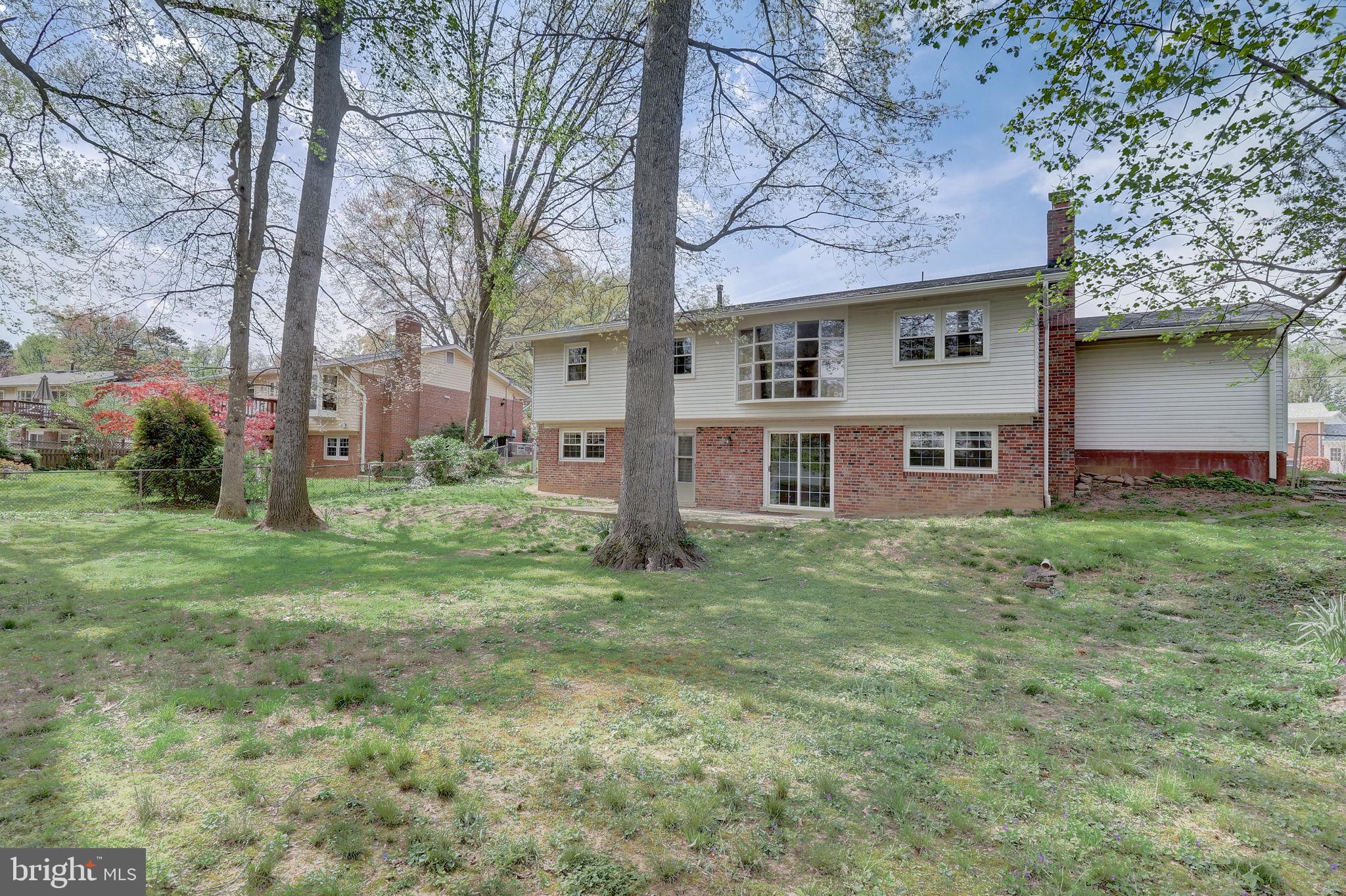 MOSBY WOODS - Residential
