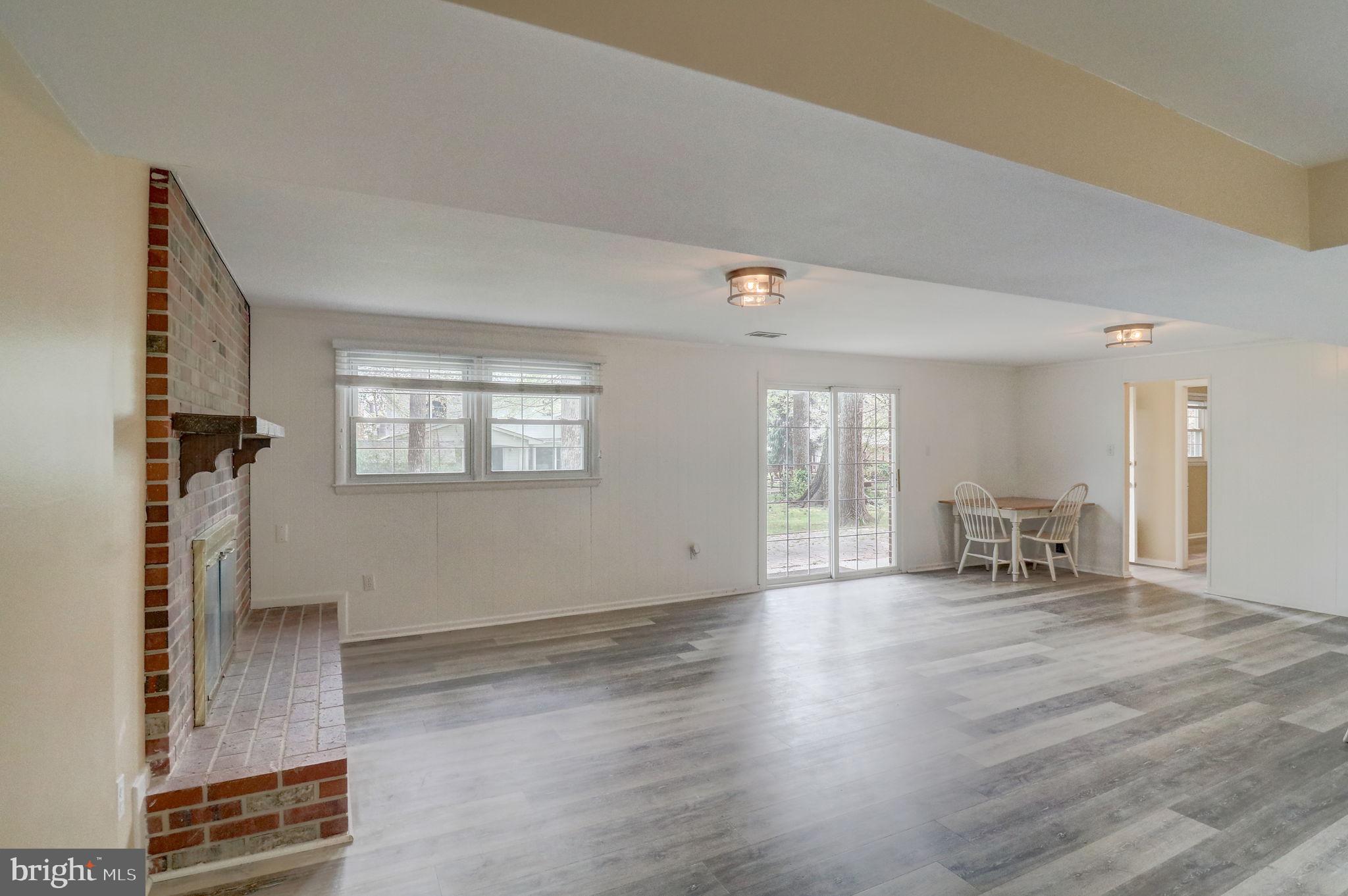 MOSBY WOODS - Residential
