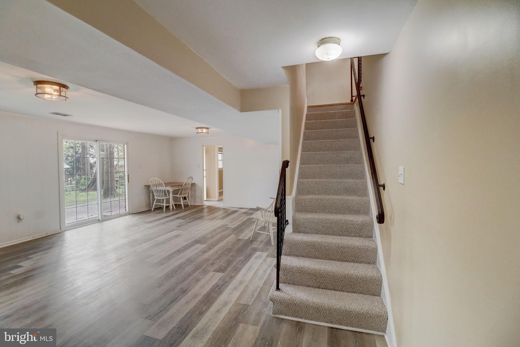 MOSBY WOODS - Residential