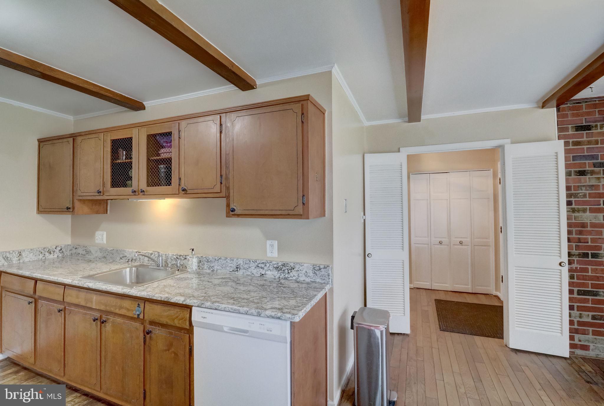 MOSBY WOODS - Residential