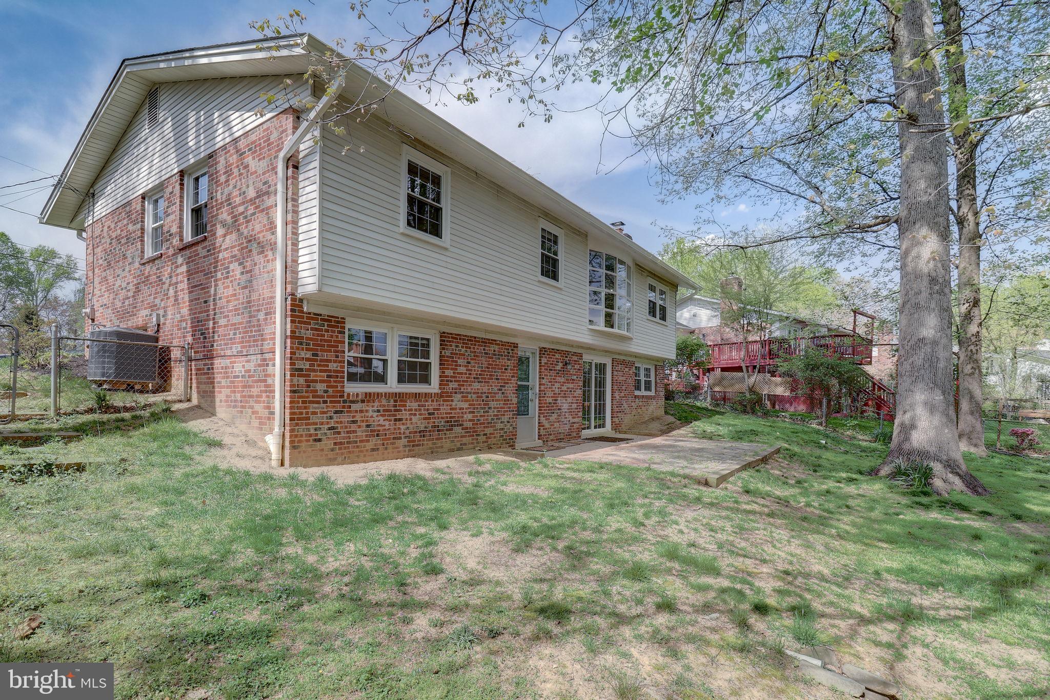 MOSBY WOODS - Residential